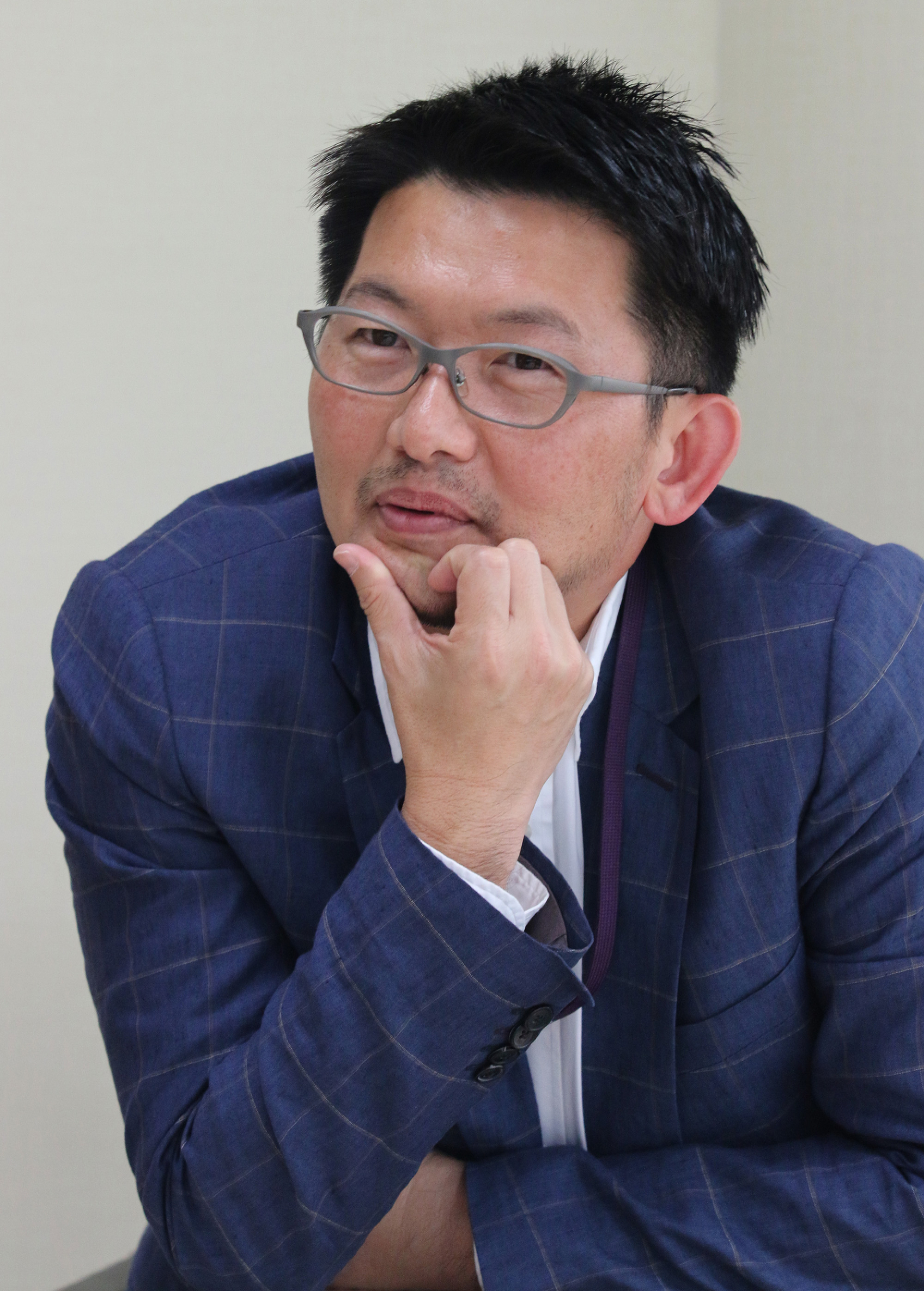 The man in the middle