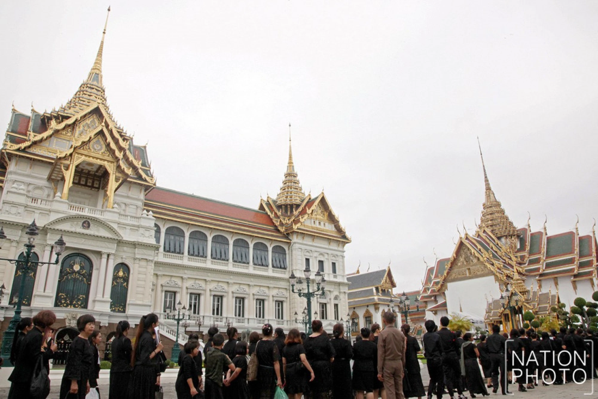 First day of homage paying in front of Royal Urn