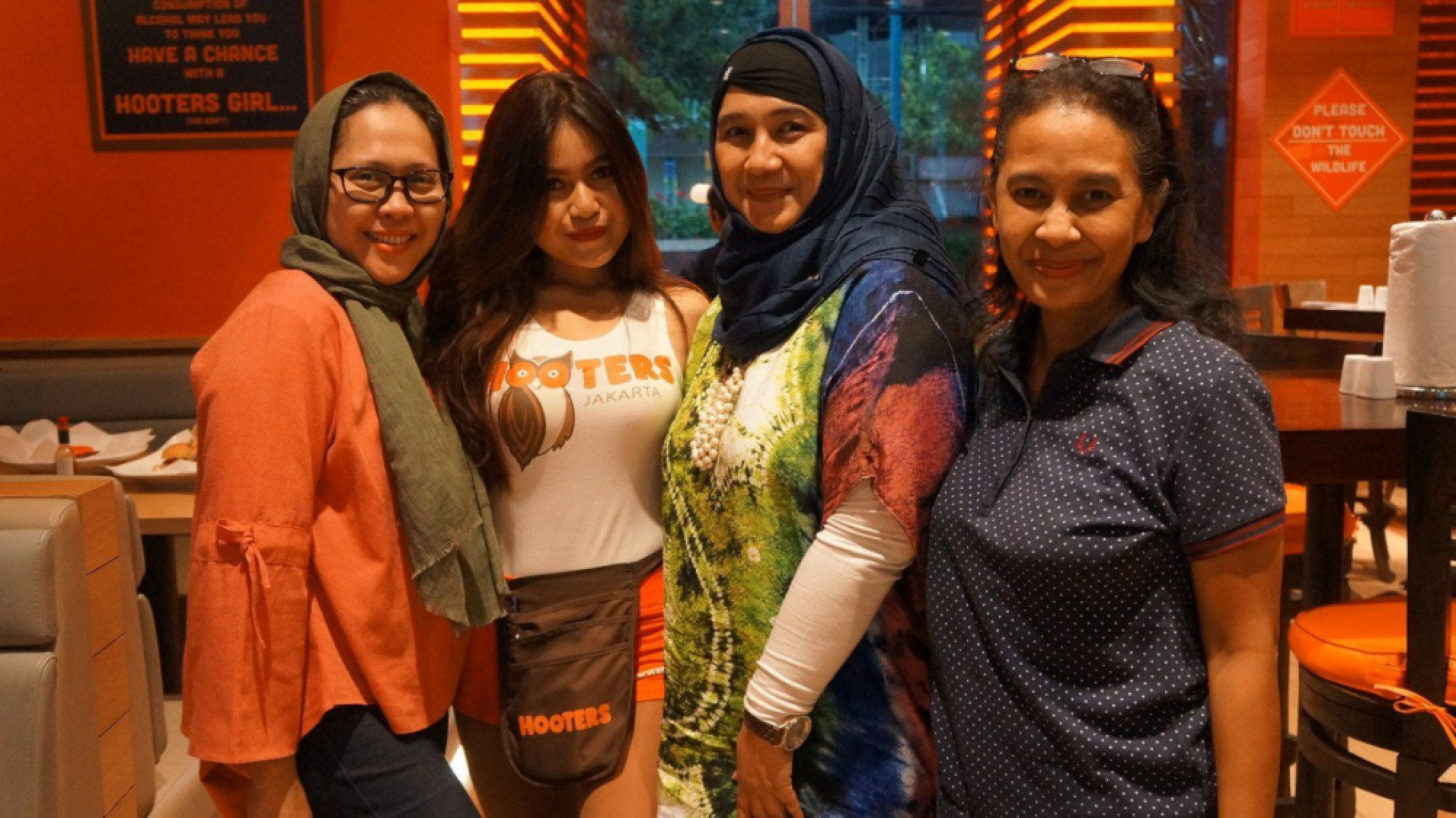 Newly opened Hooters Jakarta boasts family-friendly sports bar concept