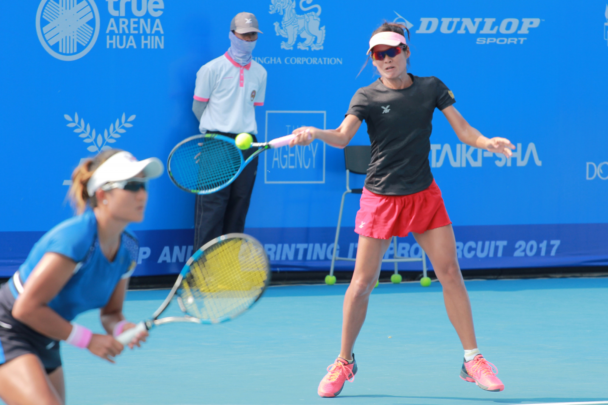Nudnida, Patcharin set up all Thai semi-final in Hua Hin 