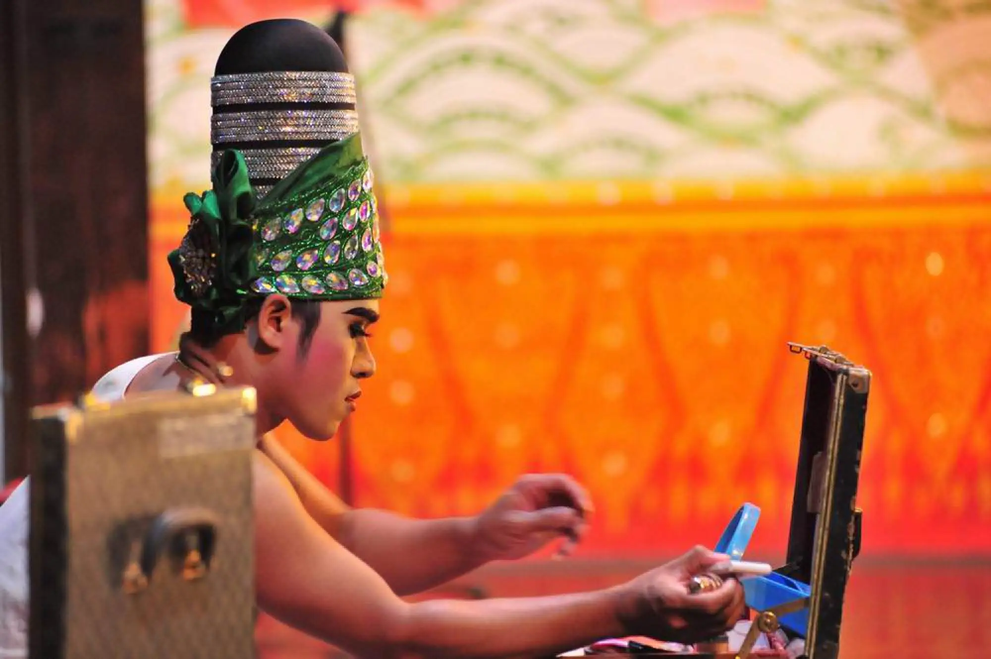 Lady boy likay takes a bow