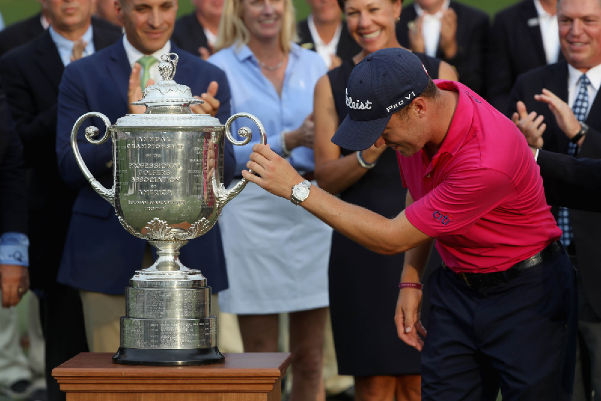 Back-nine birdies lift Thomas to PGA title in shootout