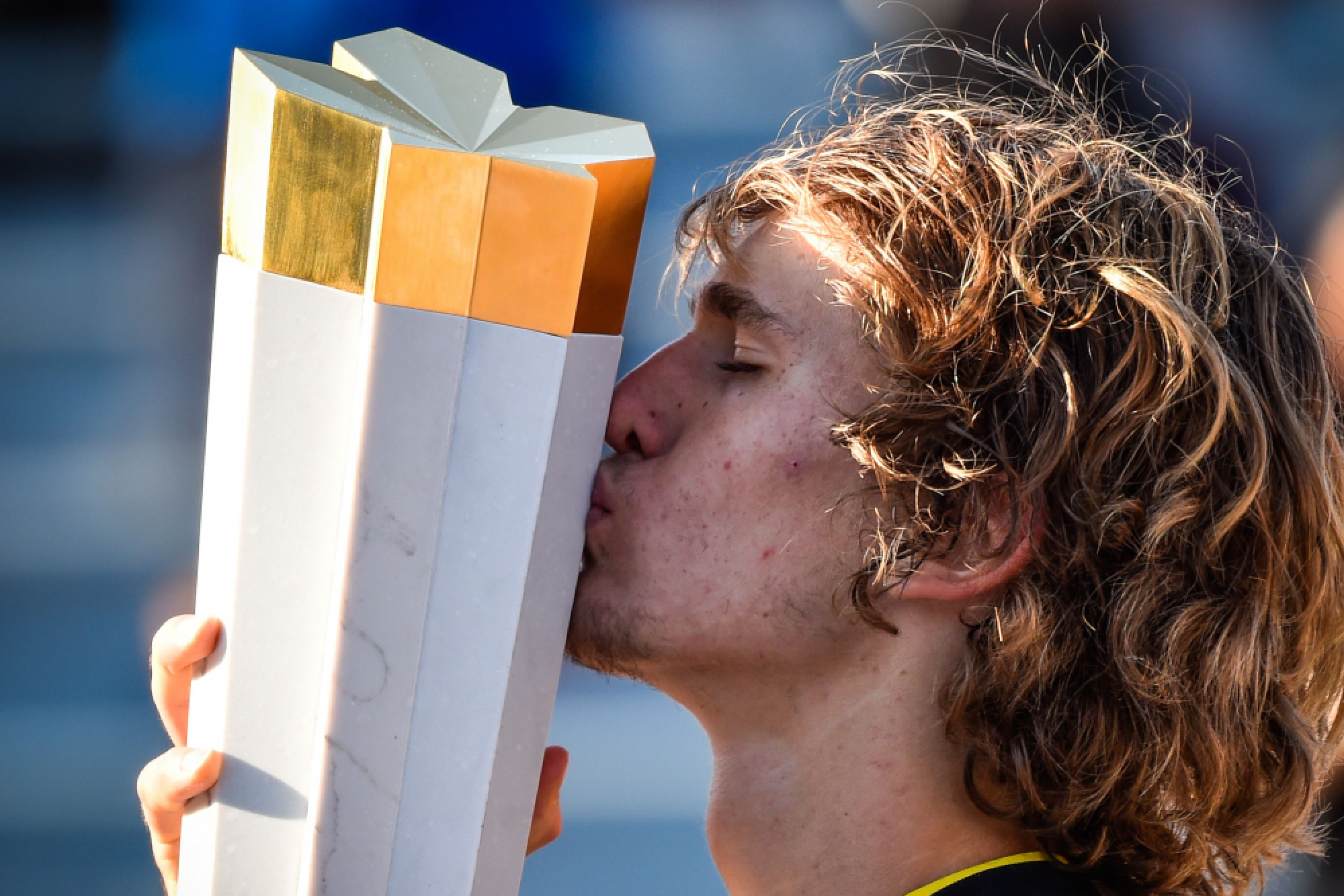 Zverev stuns Federer to win Montreal Masters