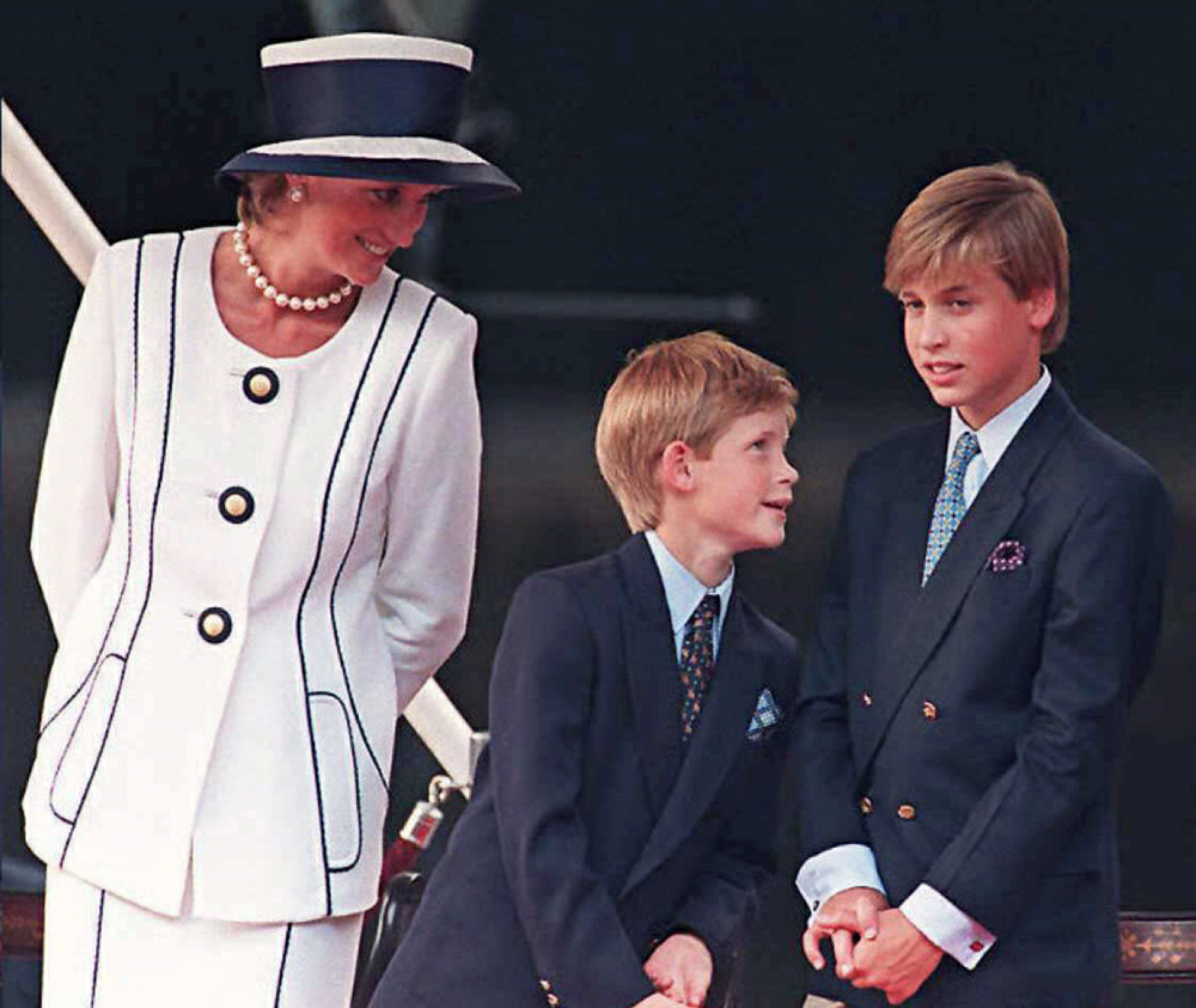 William, Harry lead tributes to mother Diana, 20 years on
