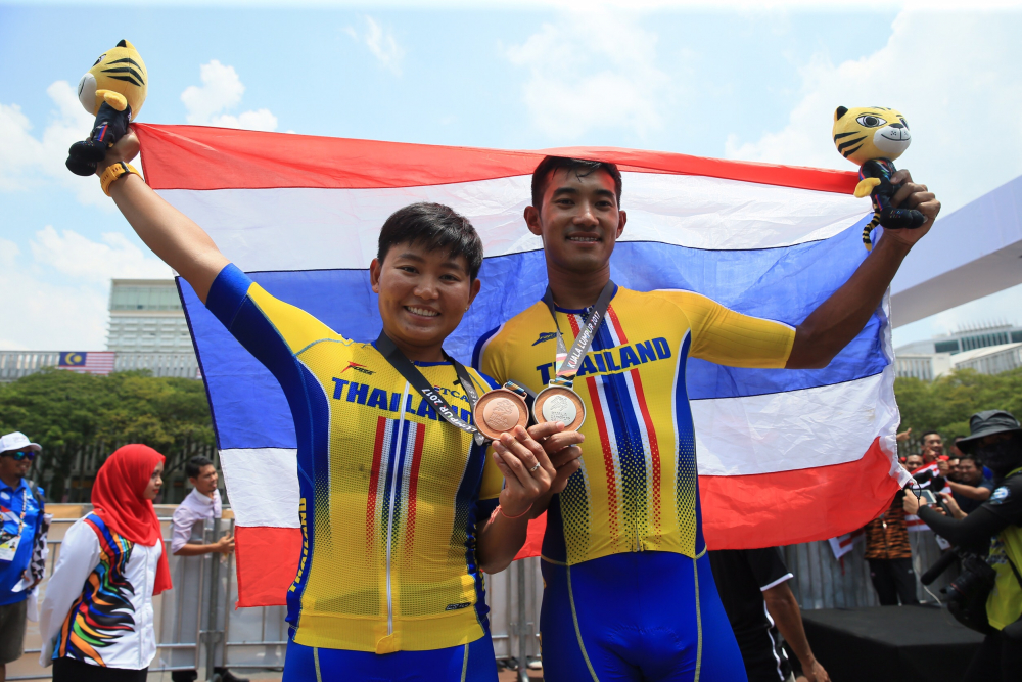 9th SEA Games gold for Thai women's regu