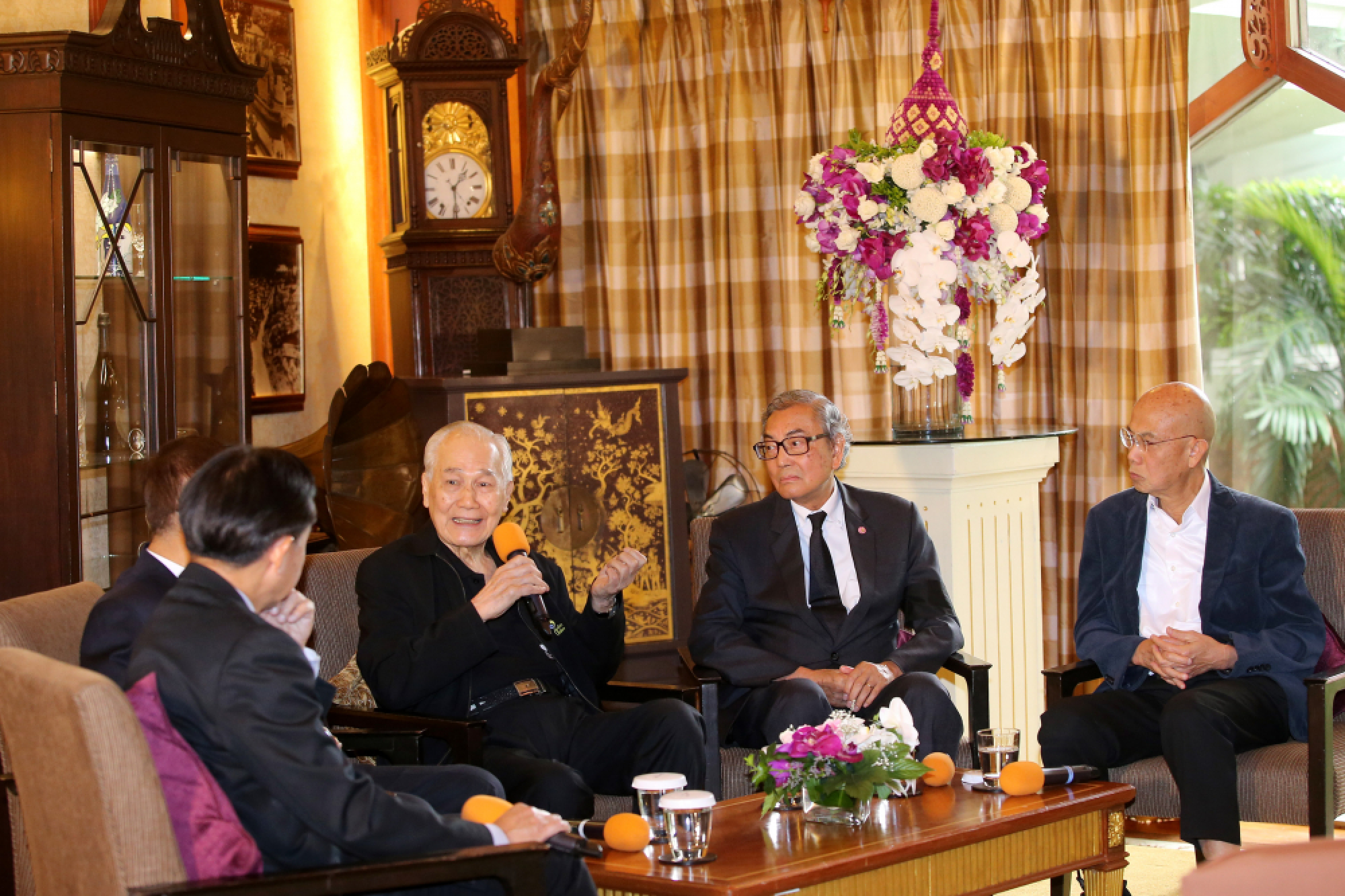 Diplomacy with China, a must-see TV series