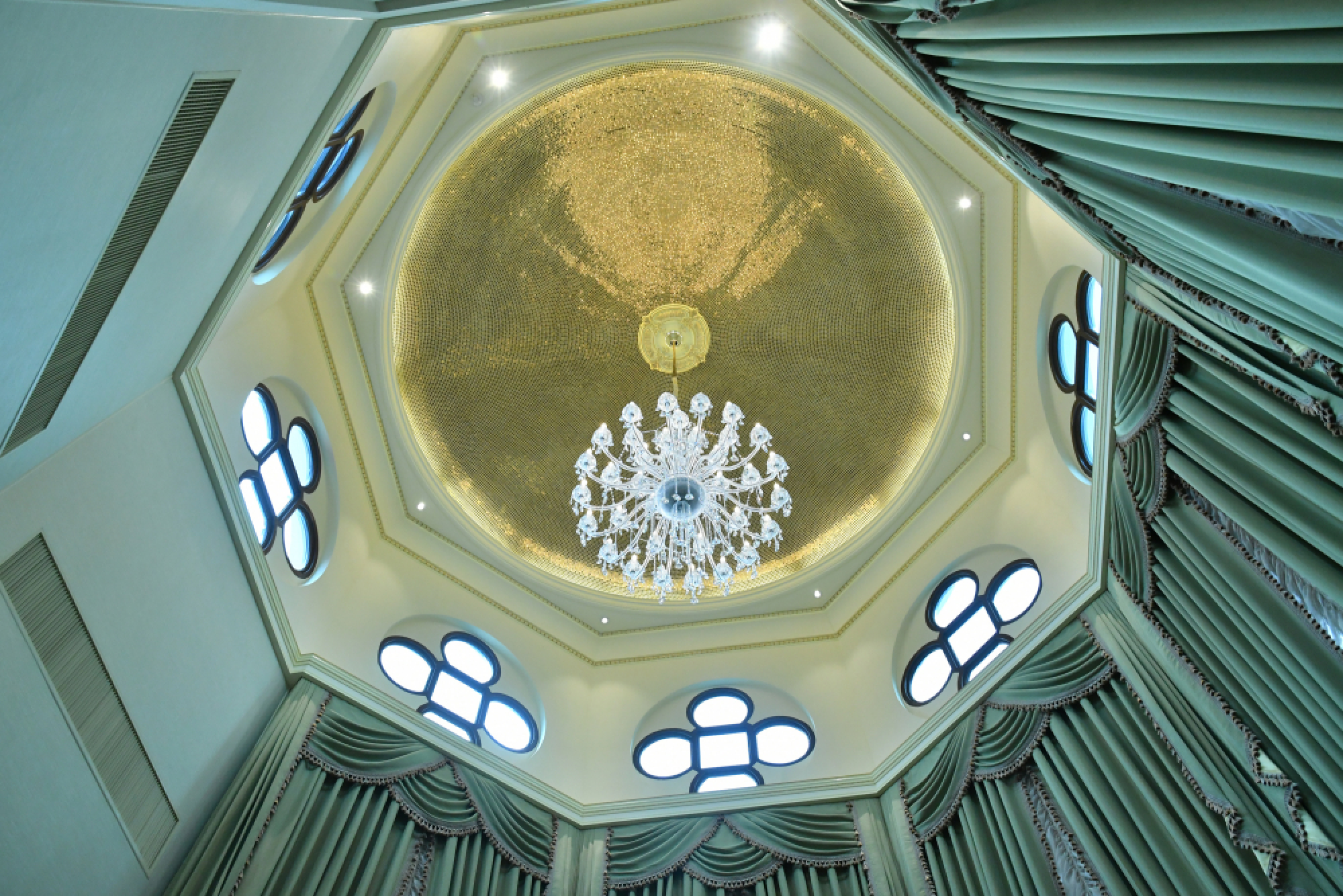 Chanting ceremony opens new Bhakdibodin reception building