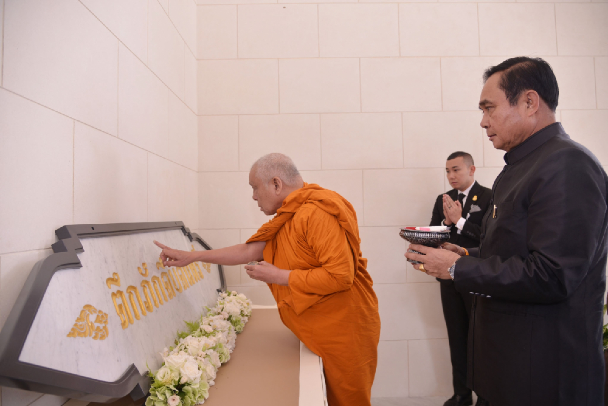Chanting ceremony opens new Bhakdibodin reception building