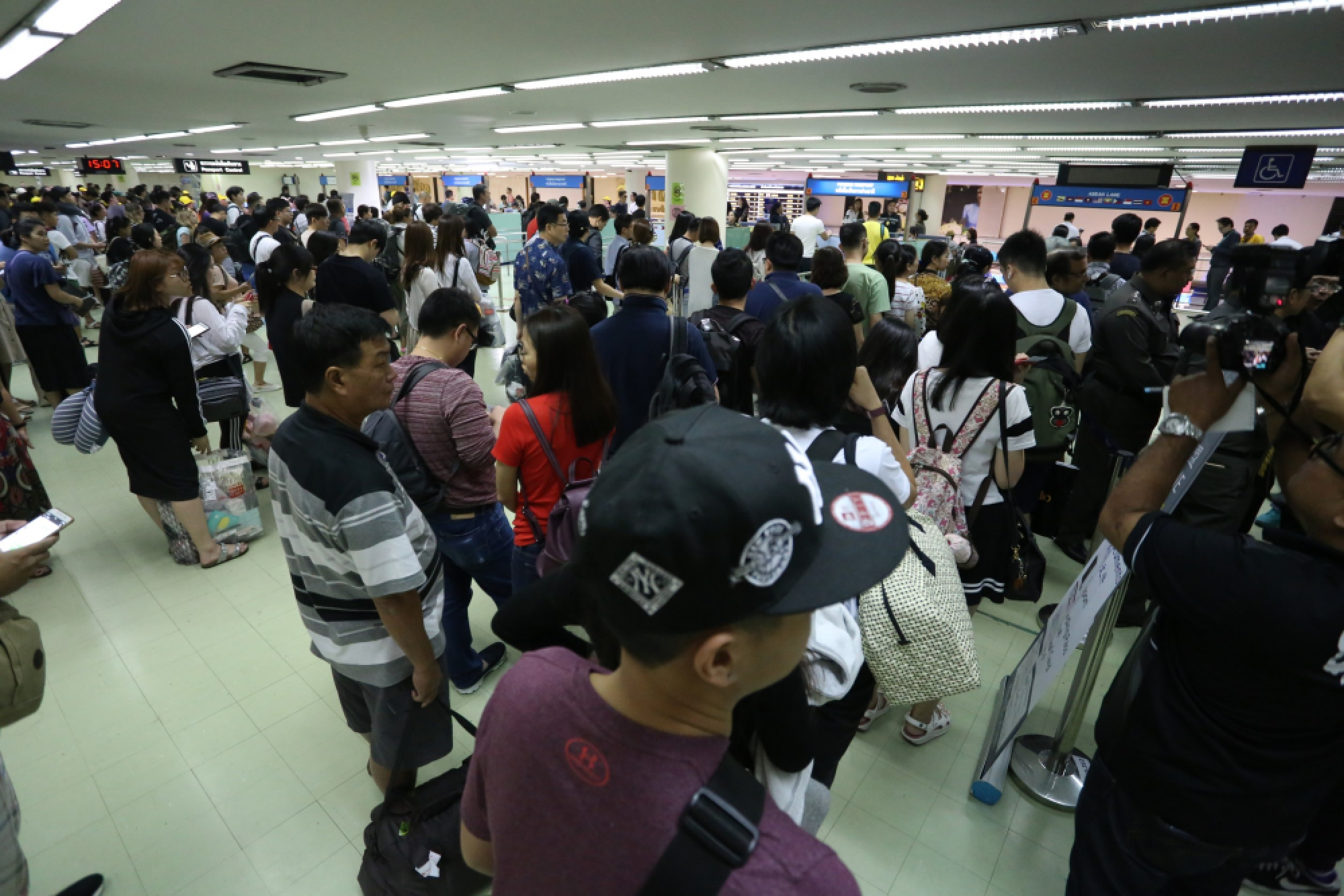 Move to exempt Thais from immigration form