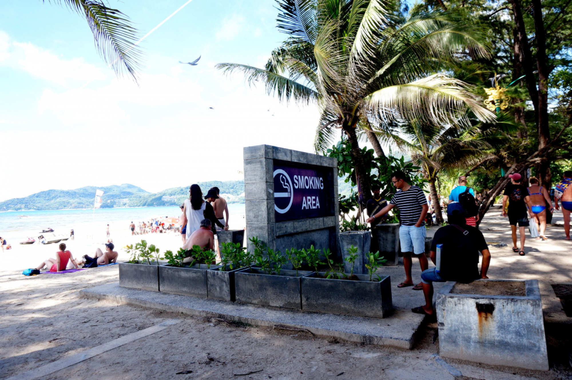 Patong Beach sun lounge rule ‘is being enforced’