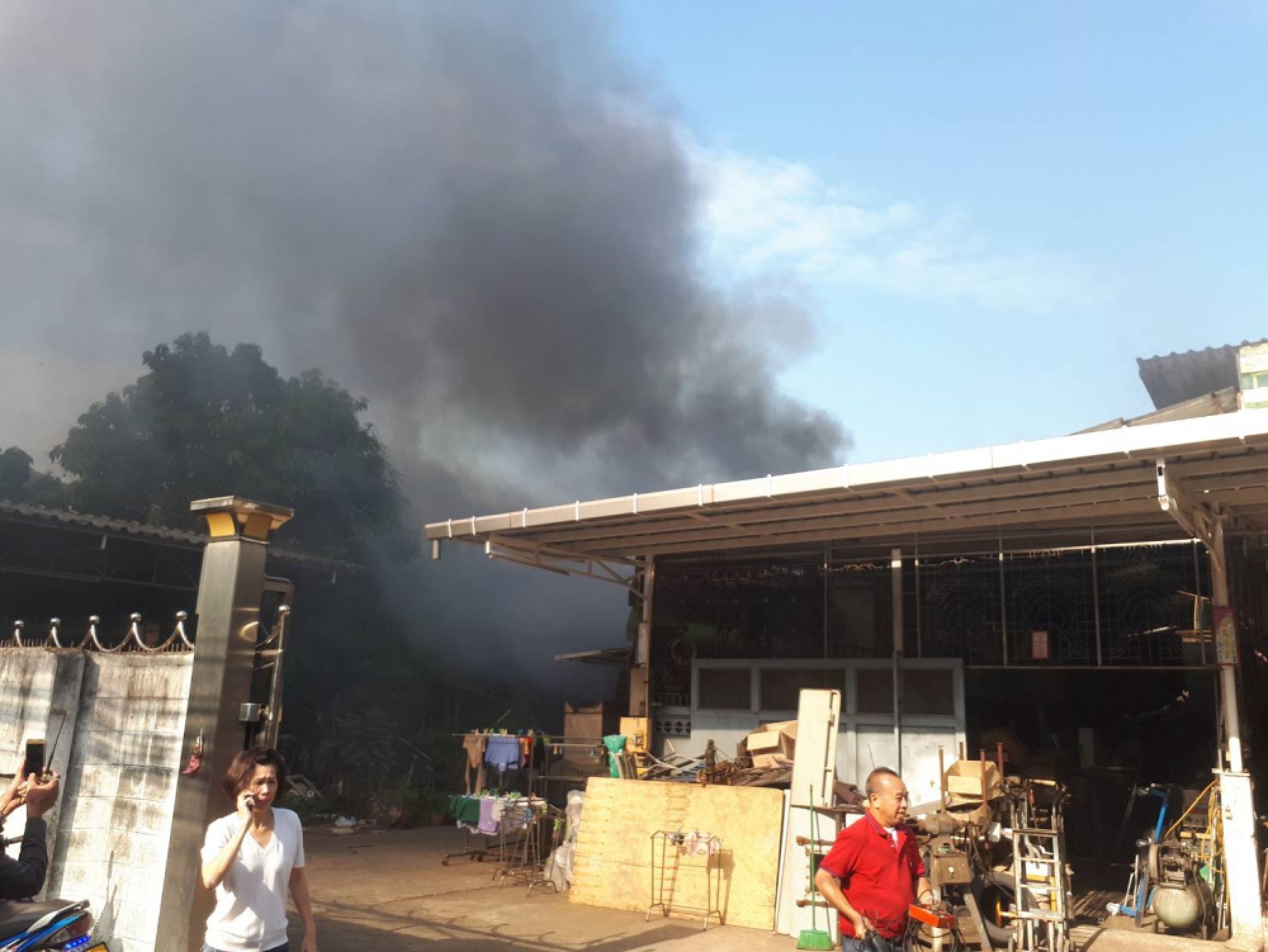 Two factories damaged by fire in Bangkok