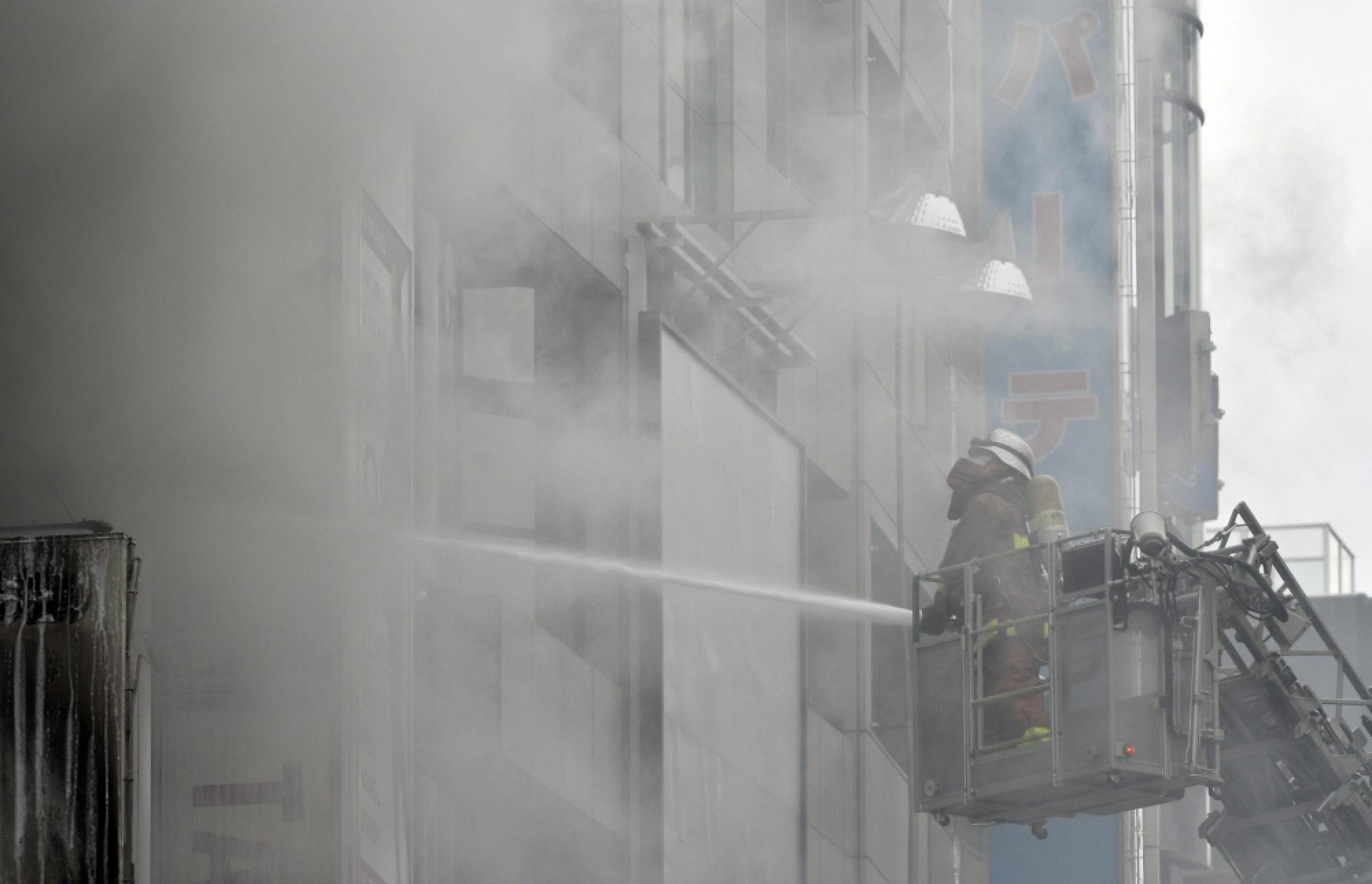 Fire broke out in a building at Shibuya Center-gai Shopping Street
