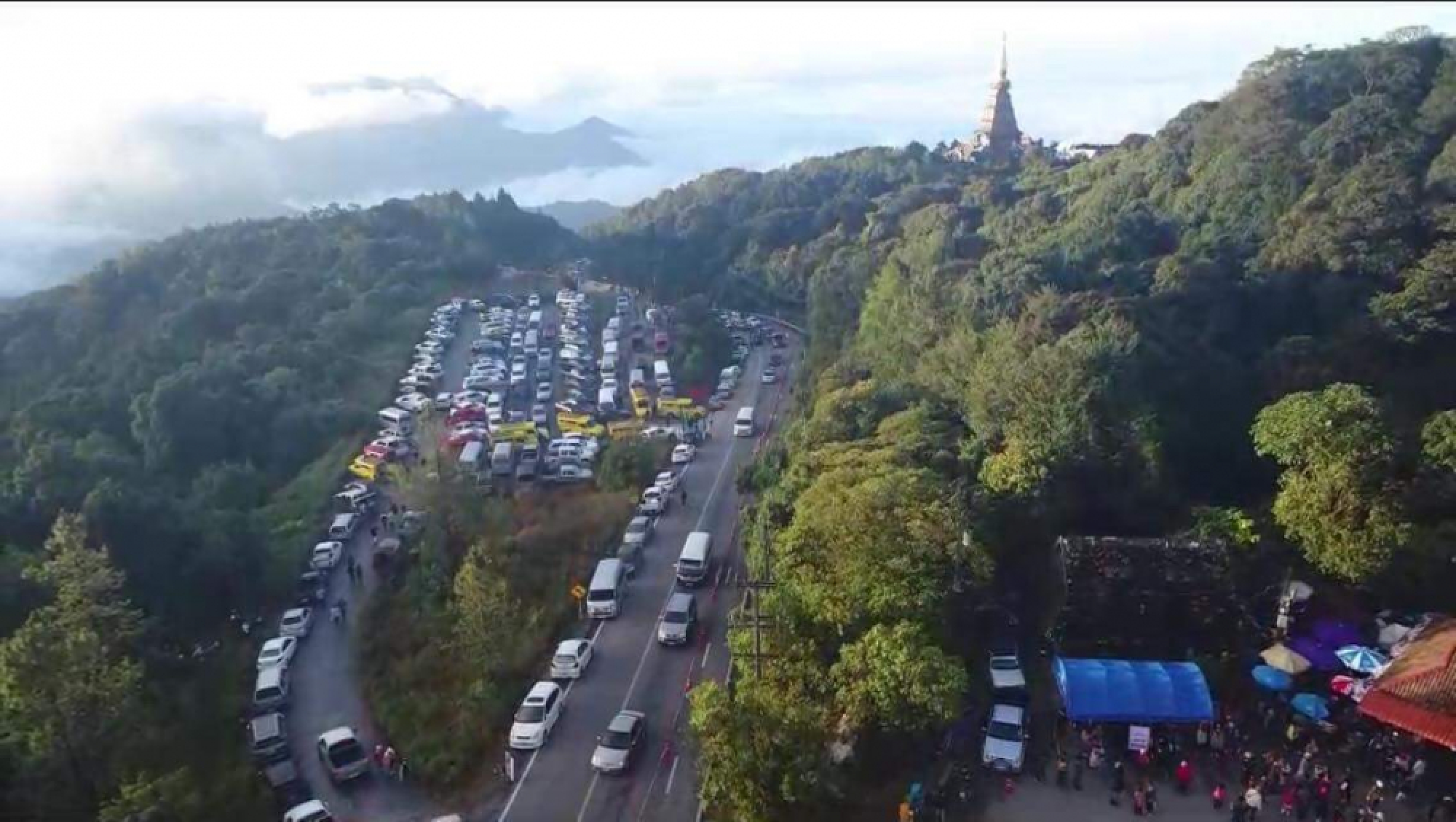 Thousands gather at Doi Inthanon to usher in New Year