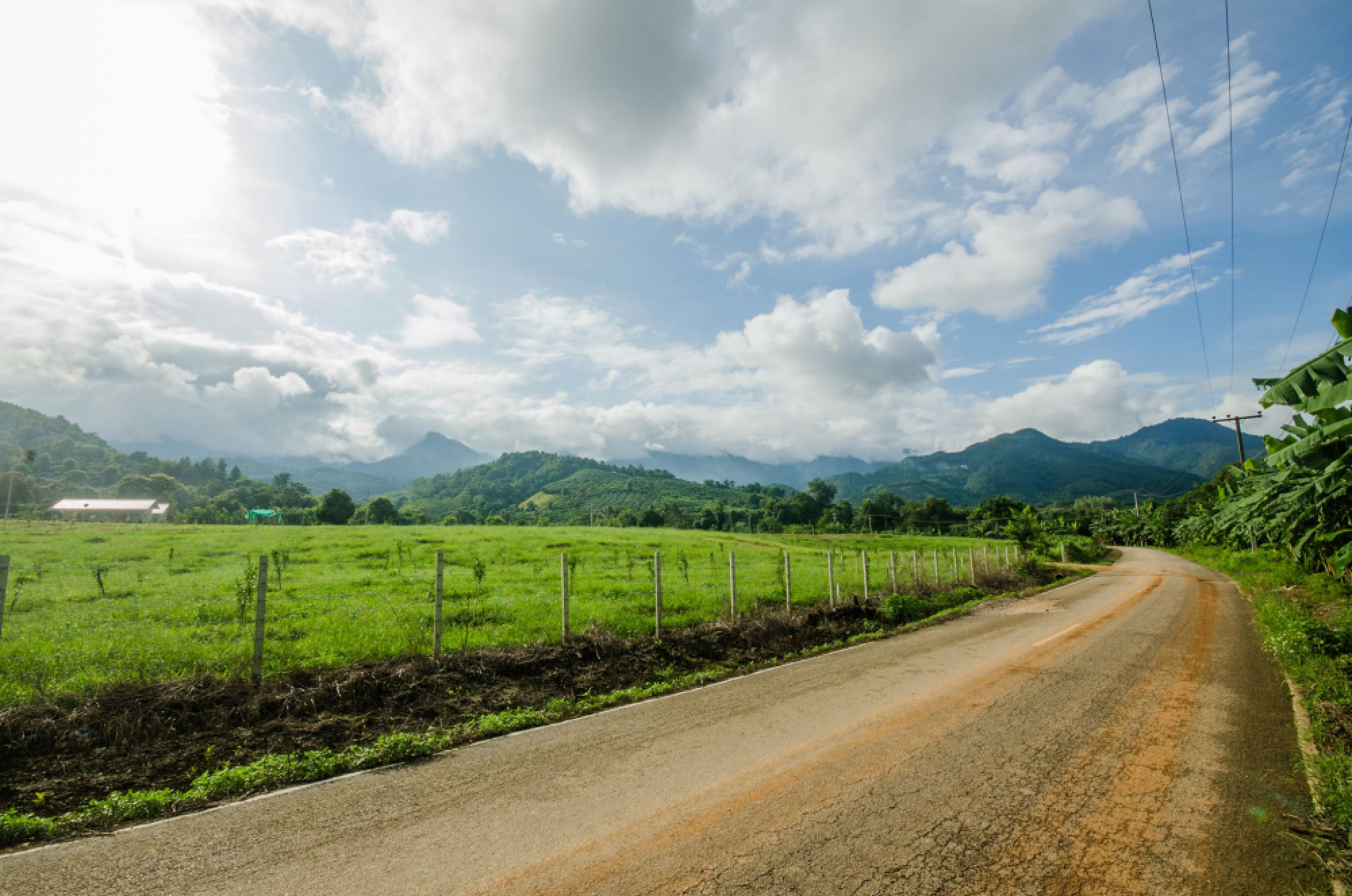 Kao Tam Roy Doi Kham  walk-run event to raise funds for Baan Yang community