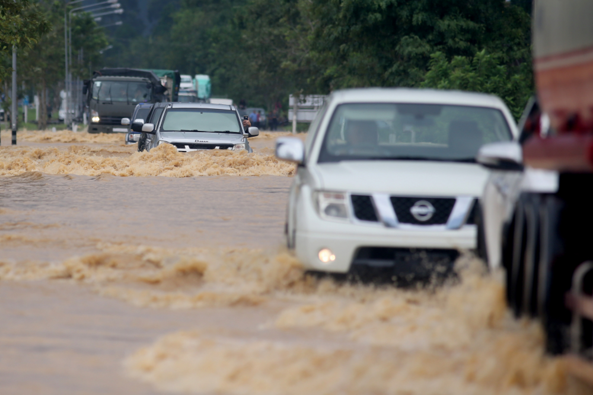 Fatalities as South swamped by floods