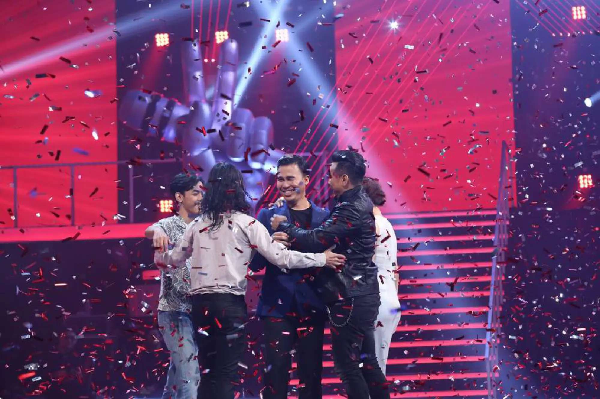 Sipoom casts a spell