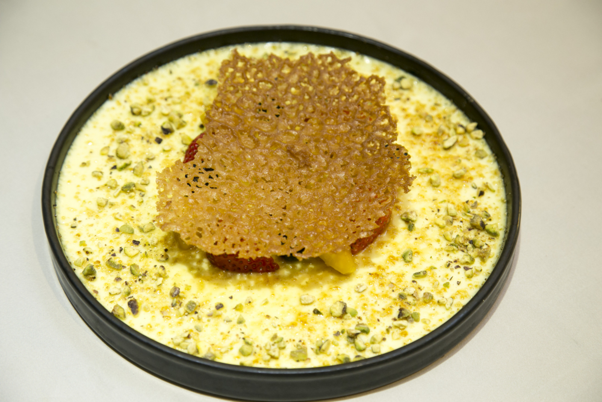 Scalini slices into steak