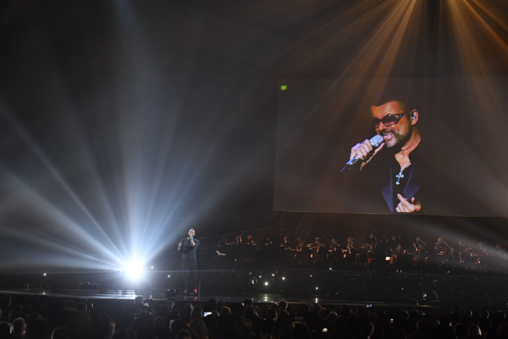 Bowie wins as Brit Awards pay tribute to George Michael