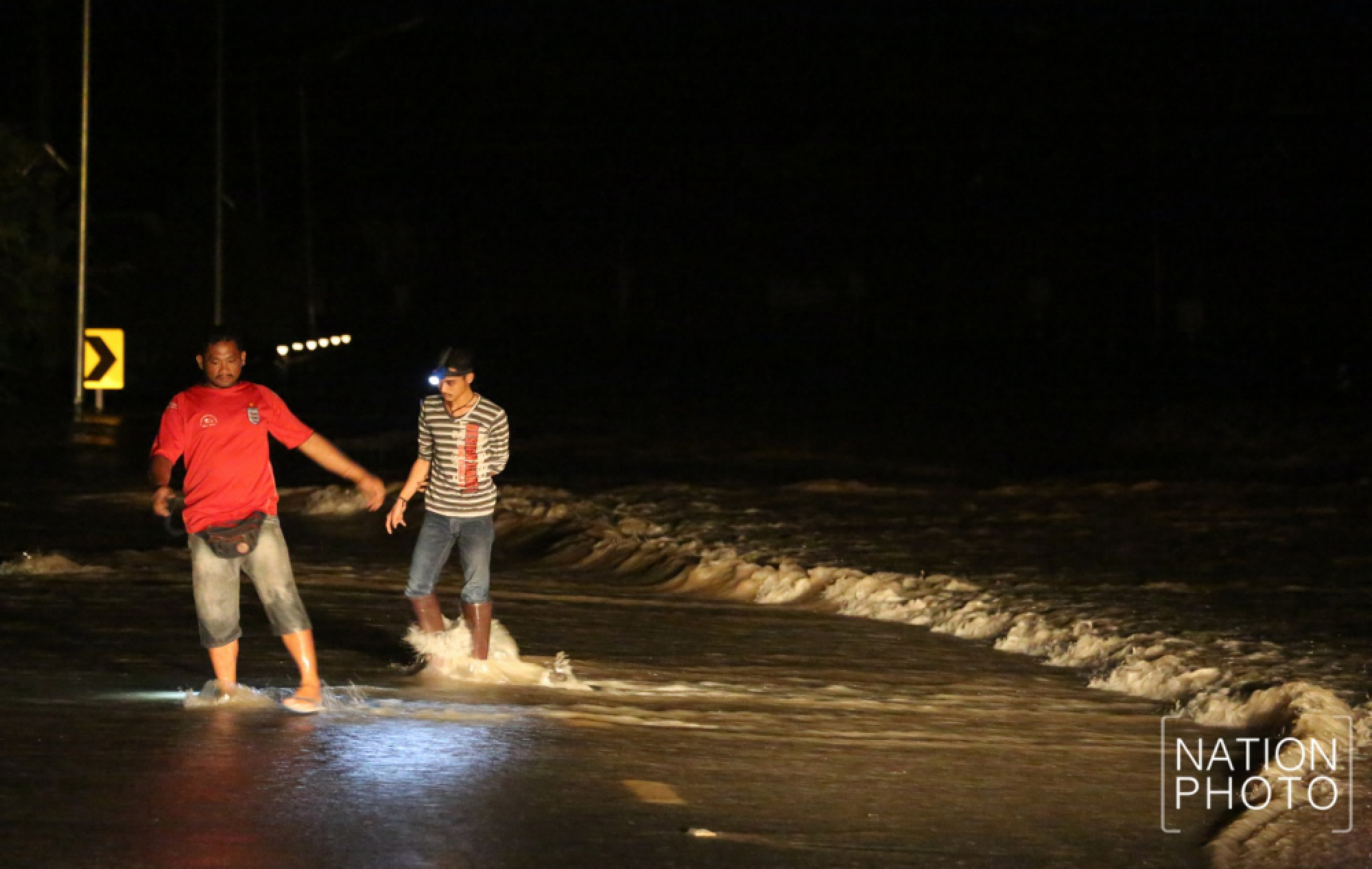 Prayut orders officials to speed up efforts to alleviate Bang Saphan flooding