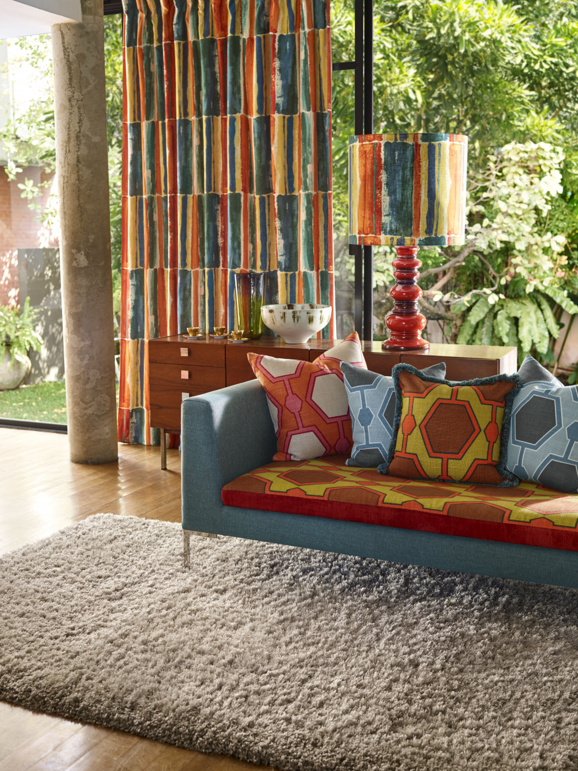 Jim Thompson drapes Paris