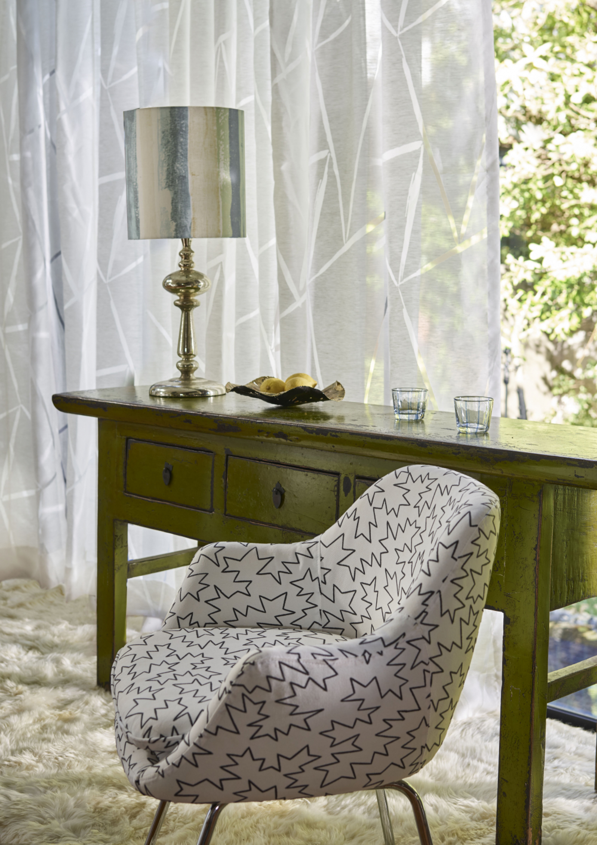 Jim Thompson drapes Paris