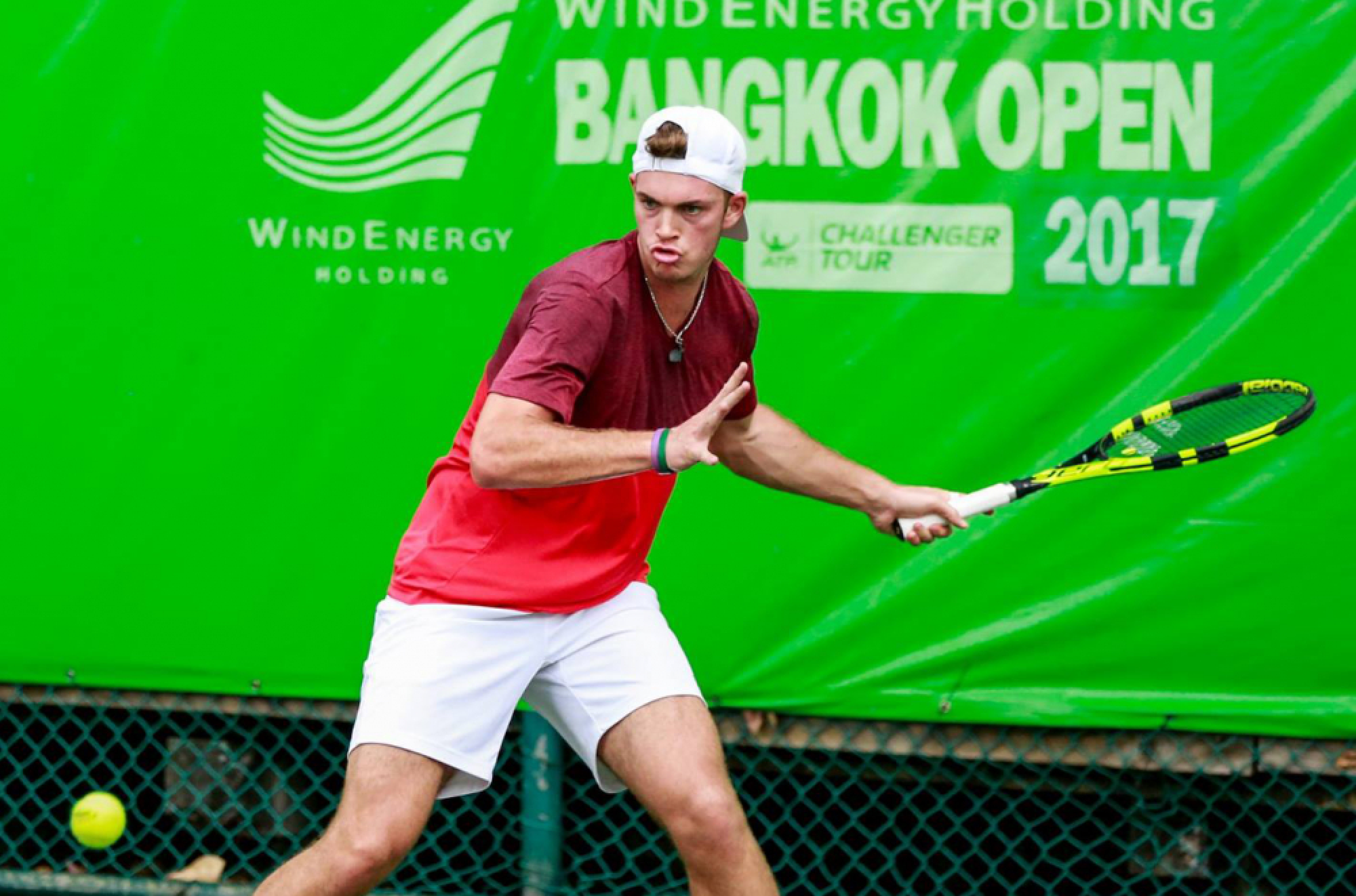 Tipsarevic Returns to Bangkok with Easy Win