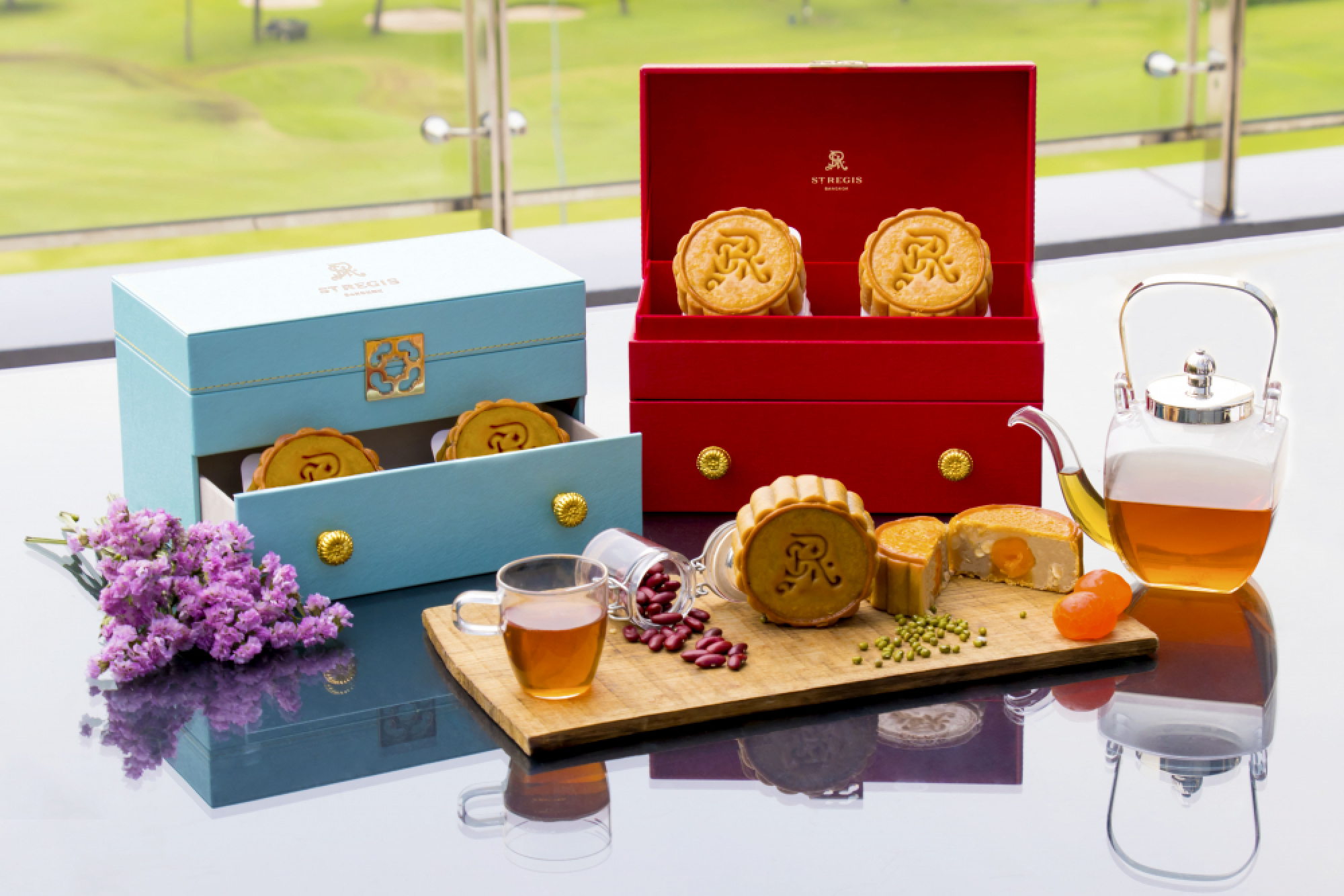 Munch a bunch of mooncakes