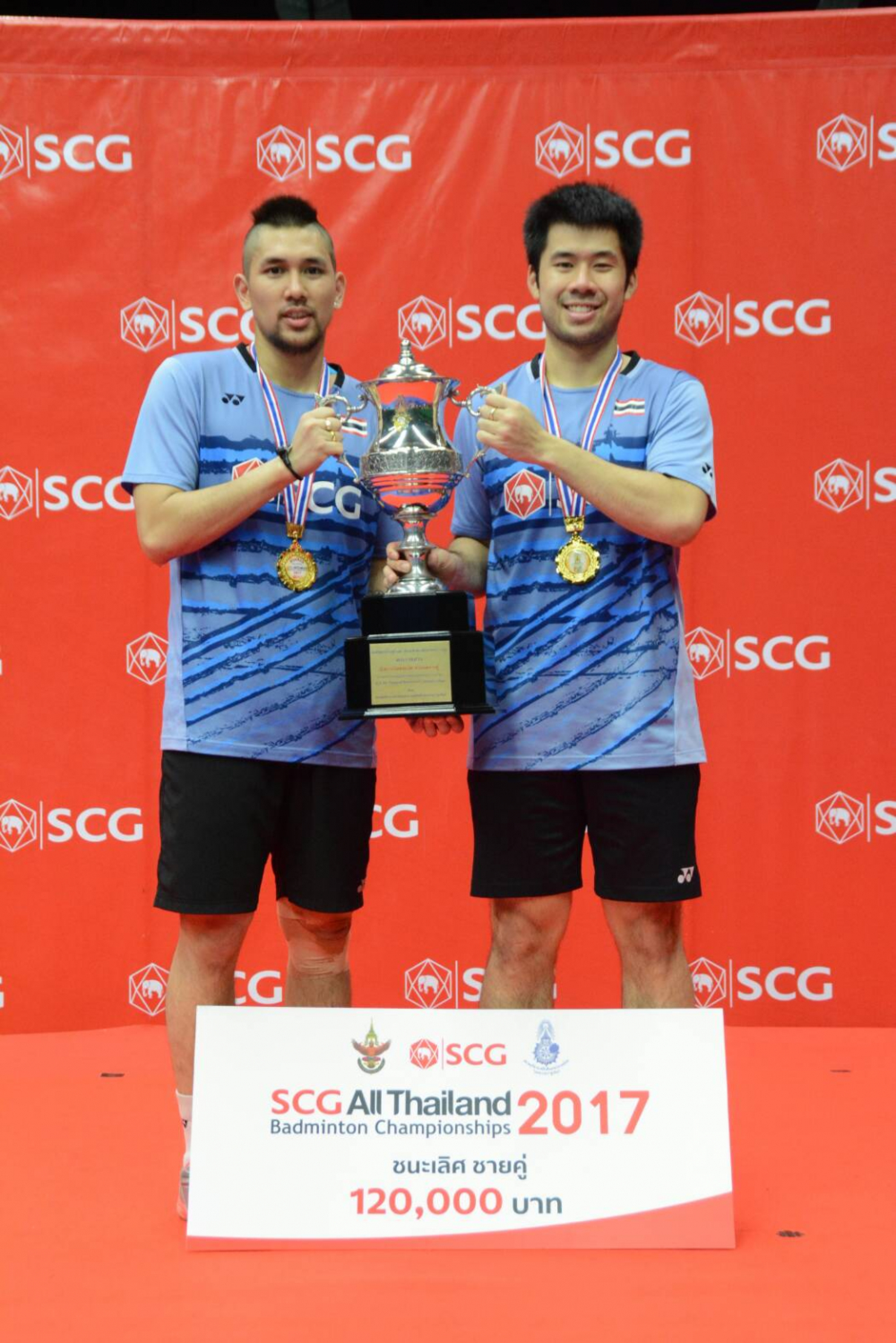 Kantaphon, Pornpawee win National Badminton Titles