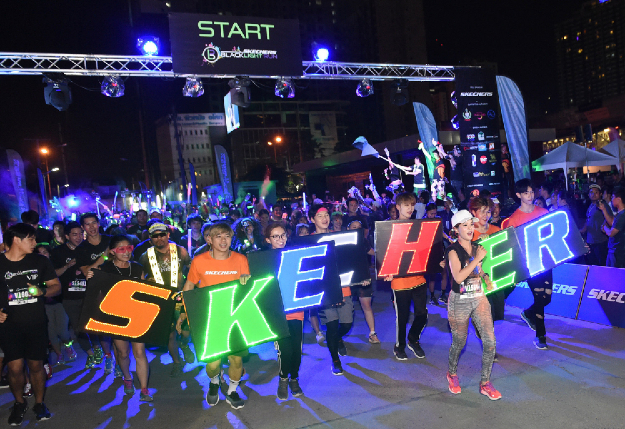 Skechers Blacklight RunTM Thailand rocks Bangkok 