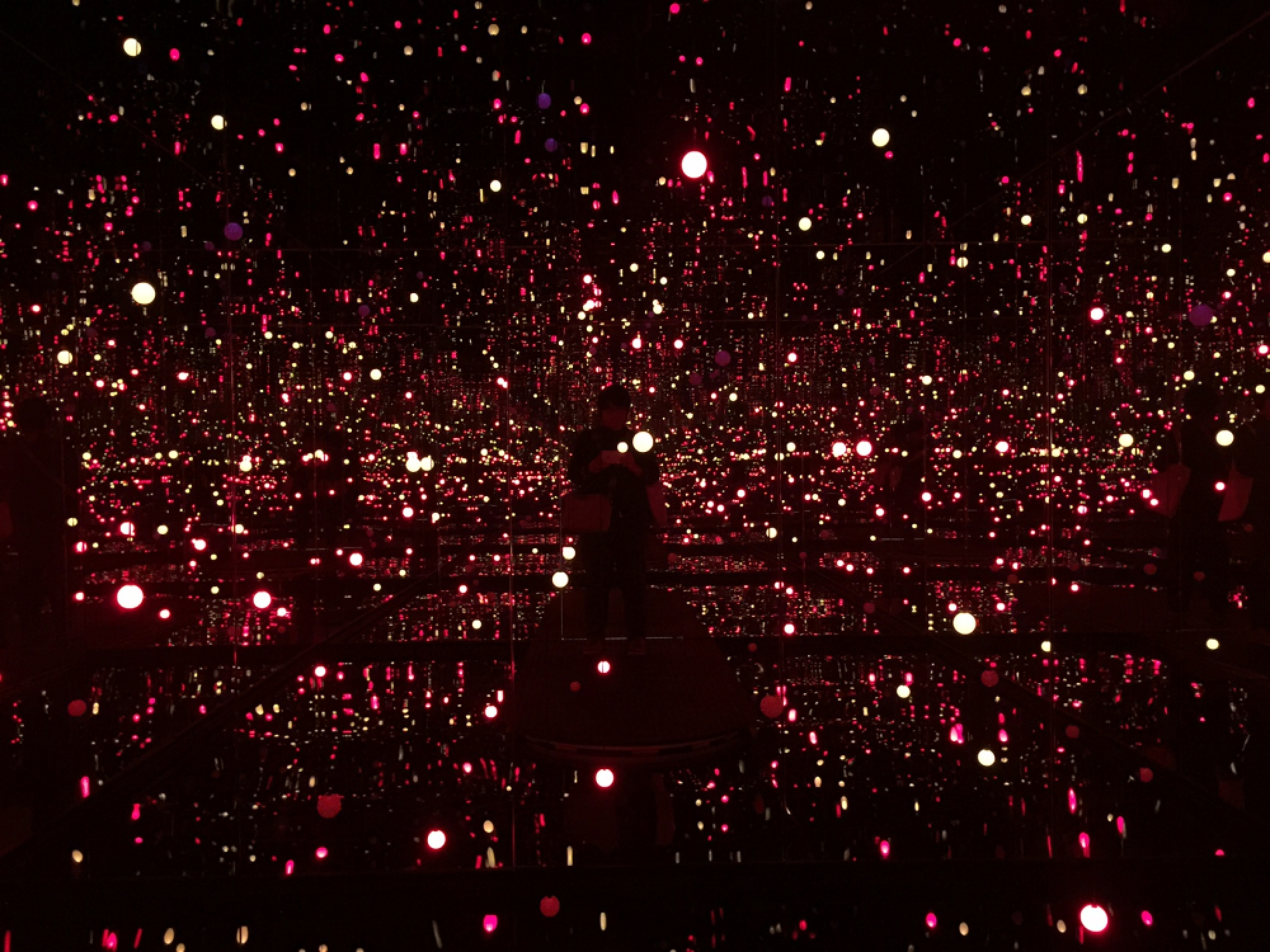 Seeing dots in Singapore