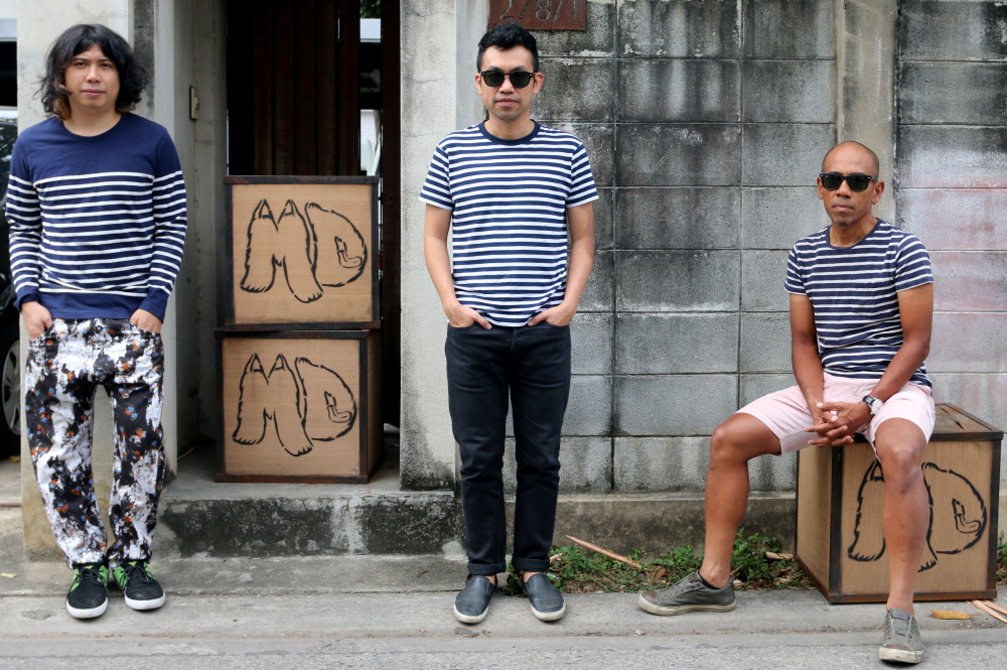 No fleas on these fellas