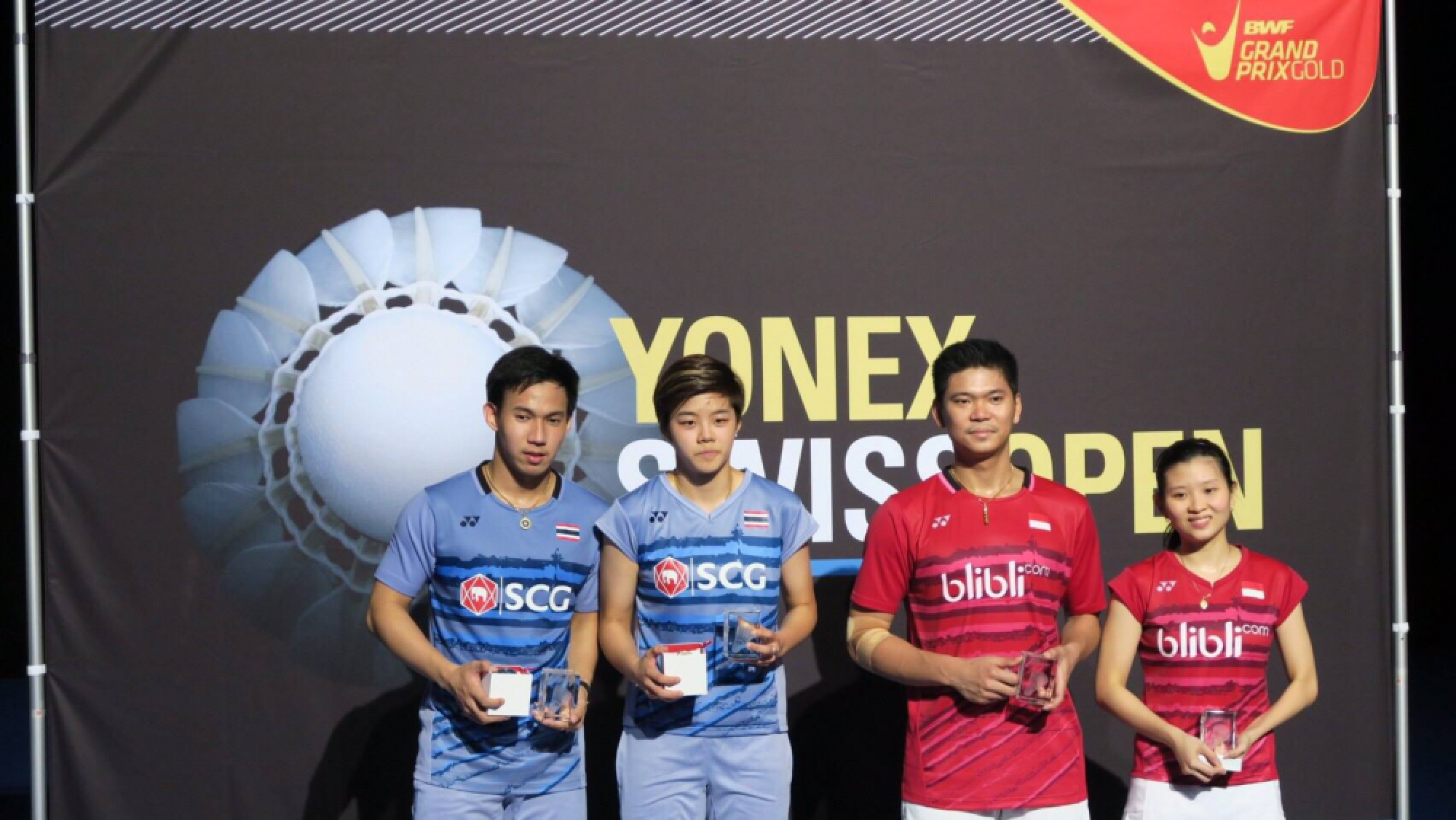 Dechapol and Sapsiree claim maiden title together @ Swiss Open