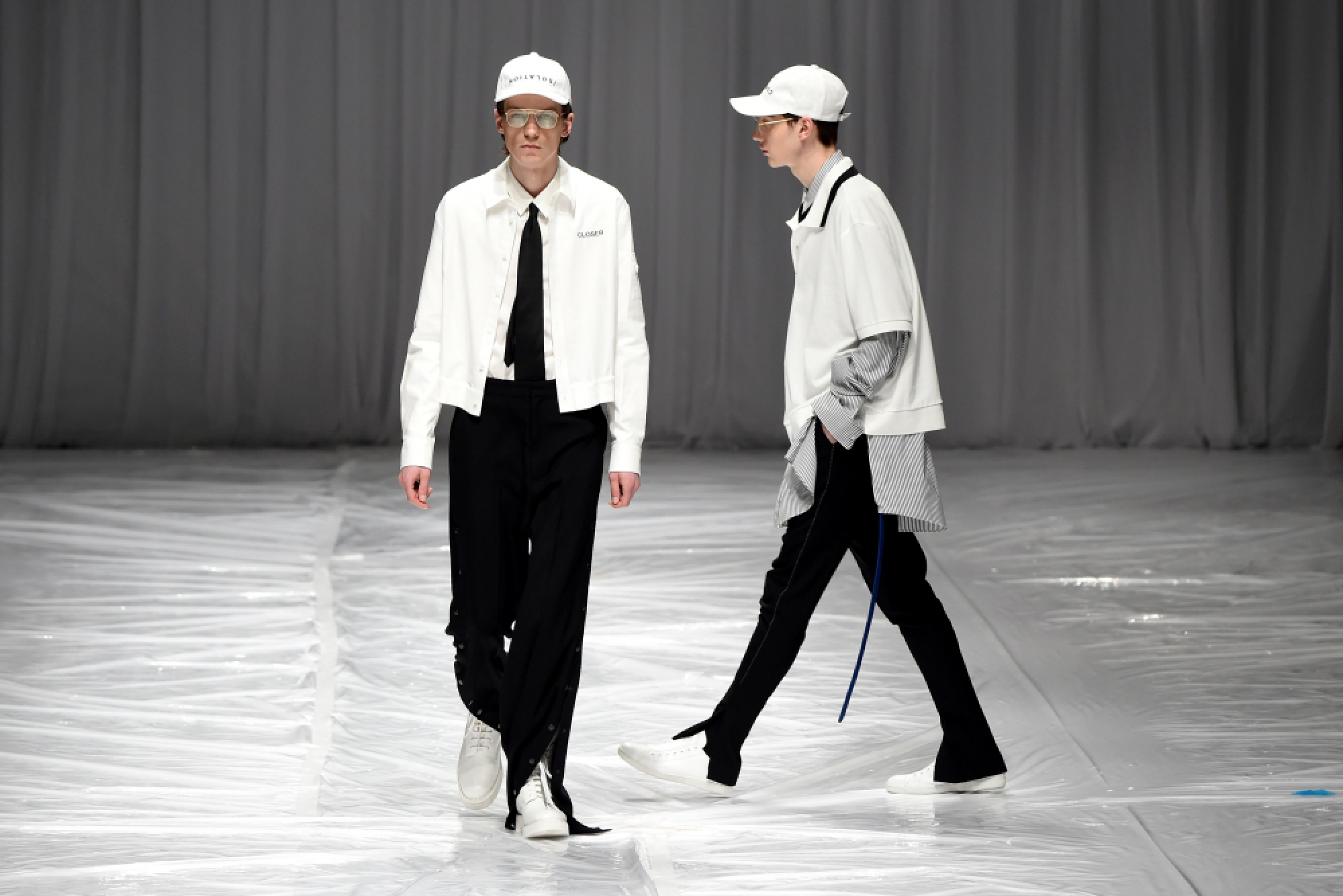   Gender-bending fashion on Tokyo runway bang on trend