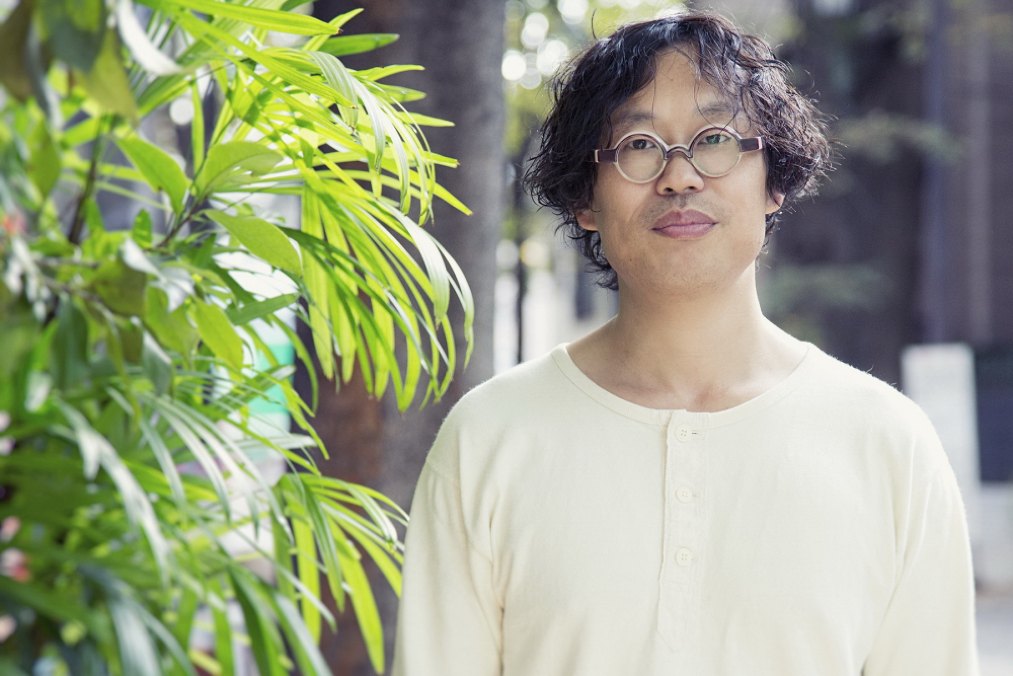 Dramatising consumerism