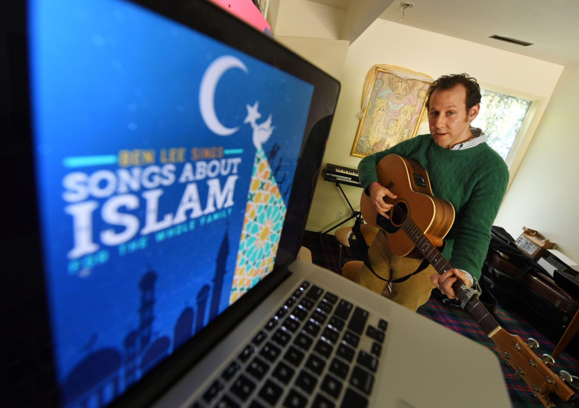    In age of Trump, an indie rocker explains Islam