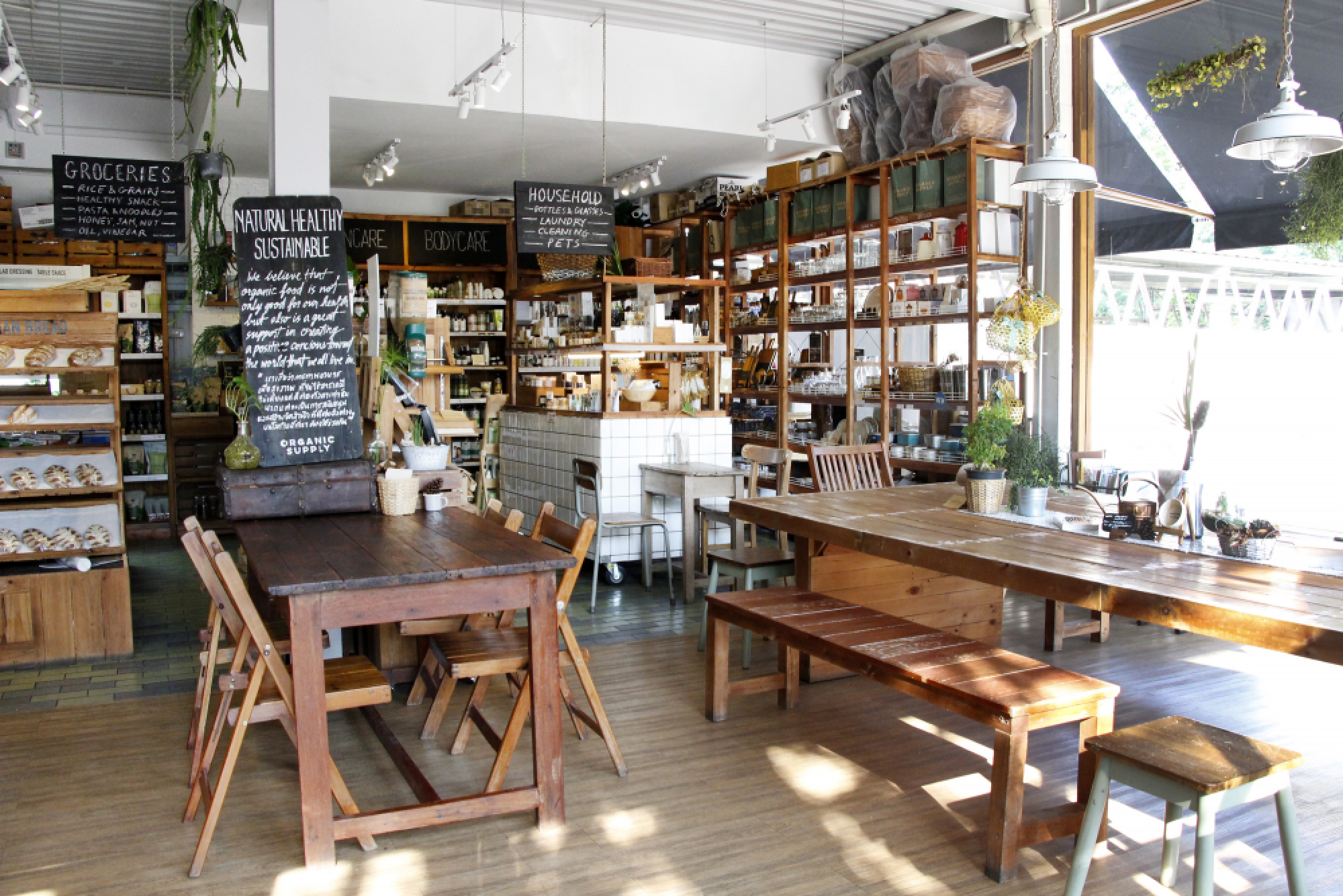 Dining out on community spirit