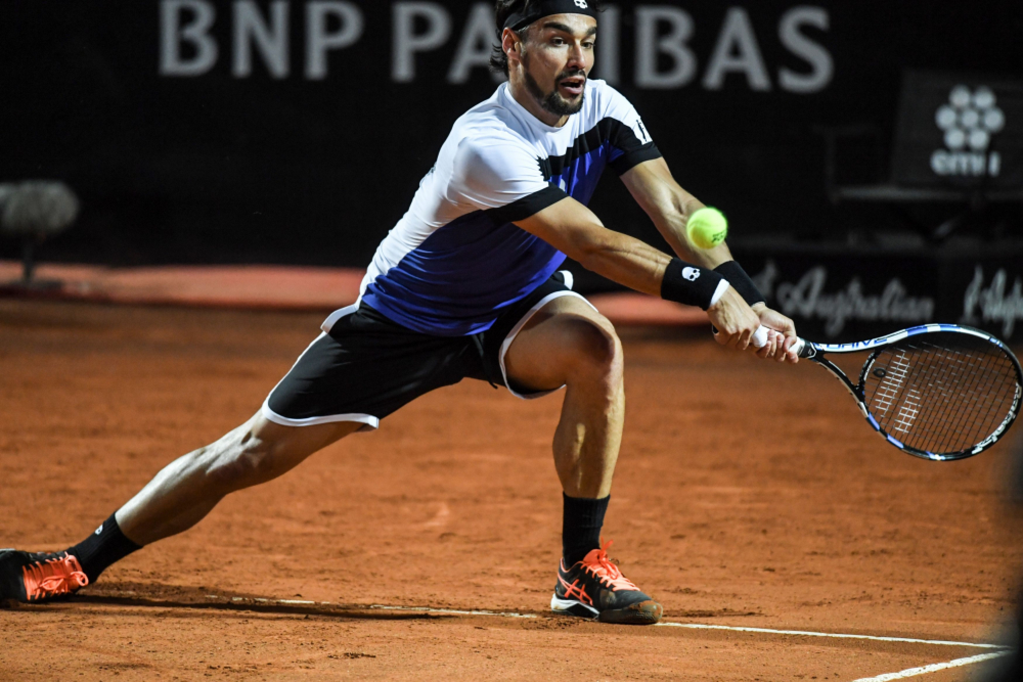 Sharapova retires after French Open snub, Murray stunned