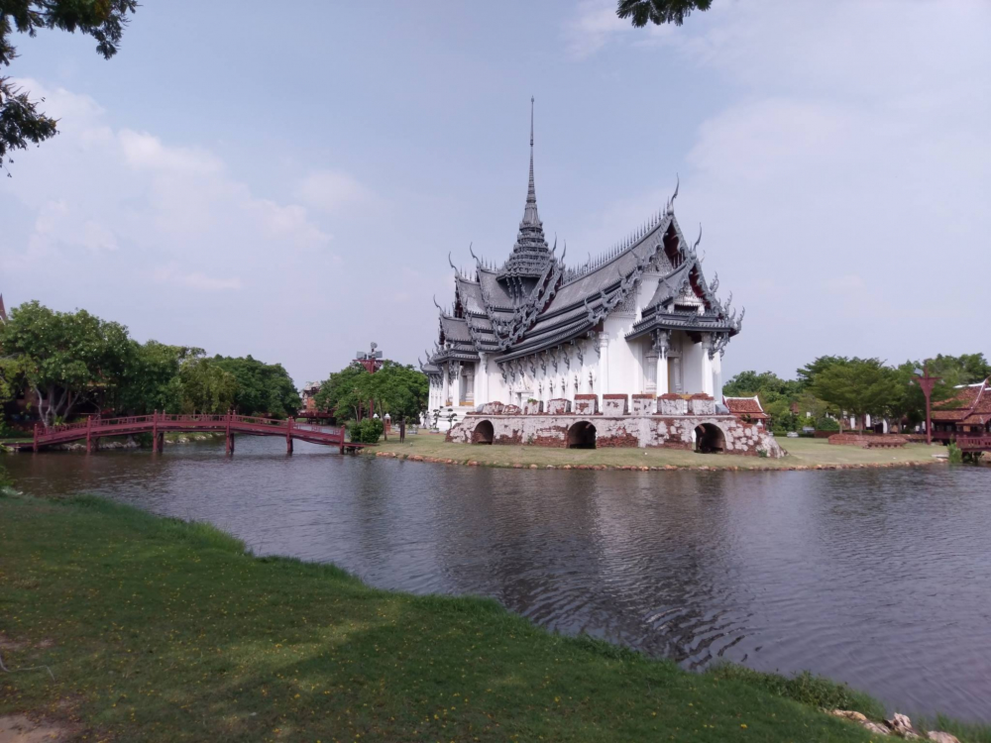 HTC’s U Ultra sets the bar high