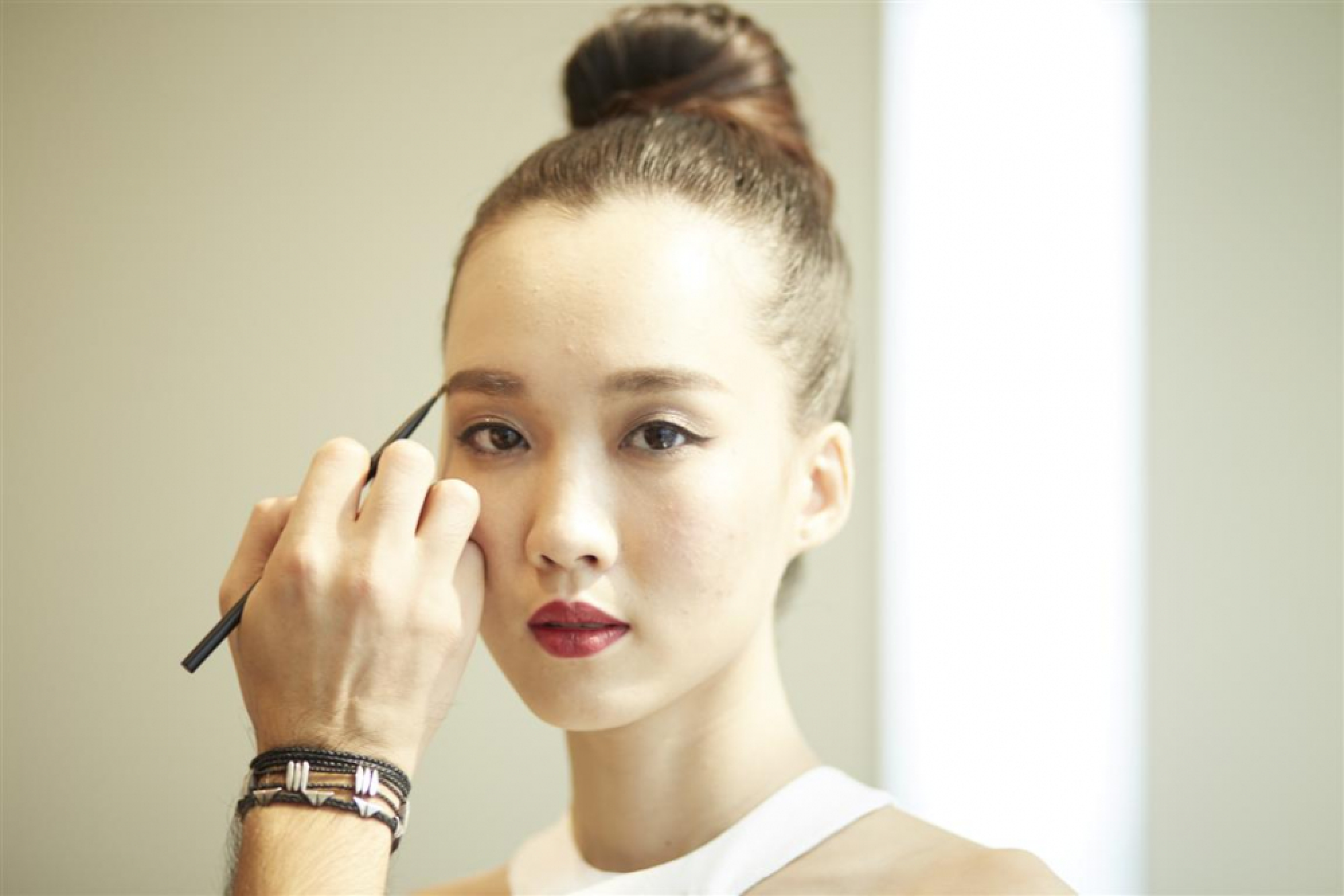 Japanese cosmetics tap Thai tones