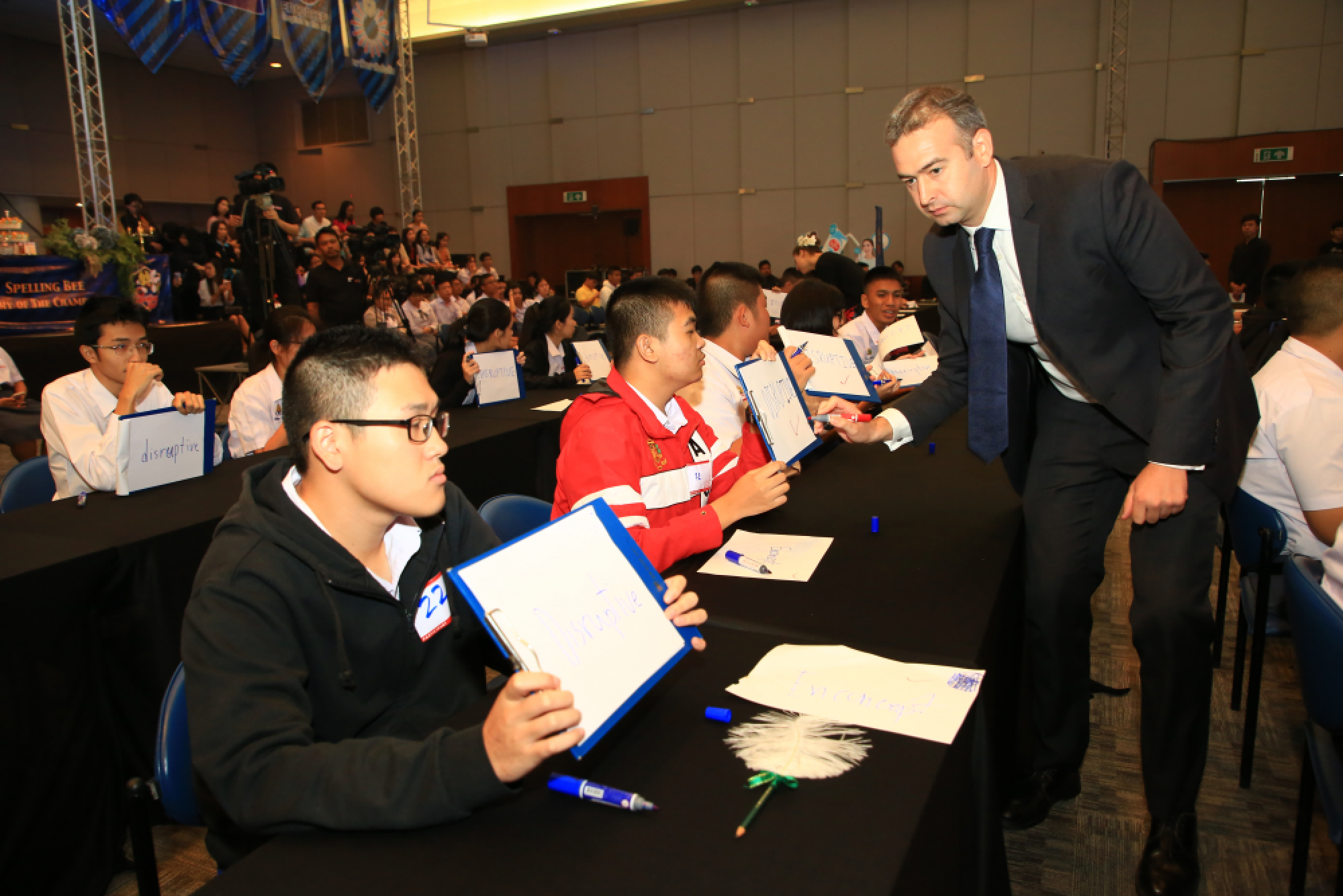 Student outlasts 20,000 competitors to claim victory in NJ Spelling Bee