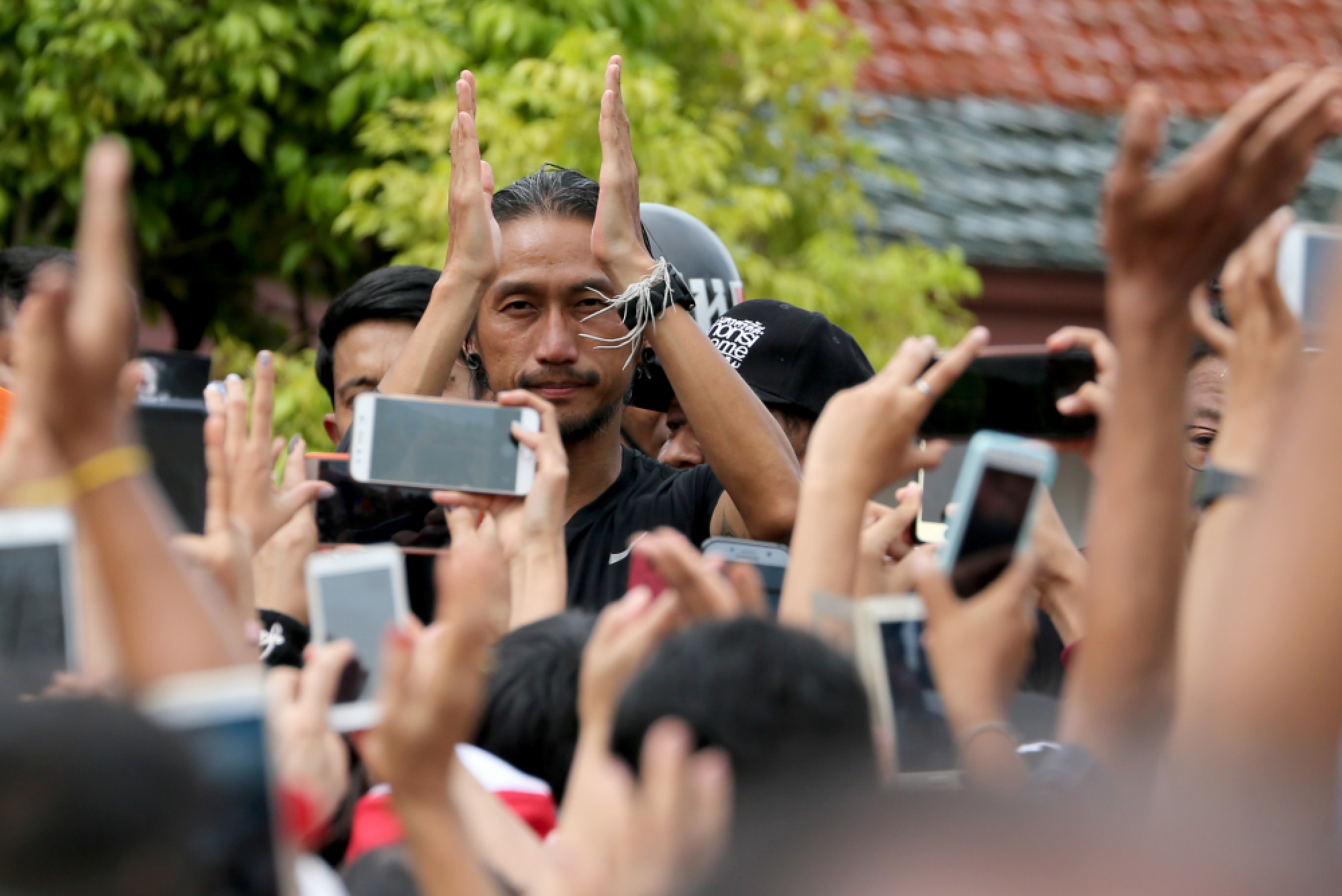 Mo’s the merrier: Olympics legend sends goodwill message to ‘Toon’