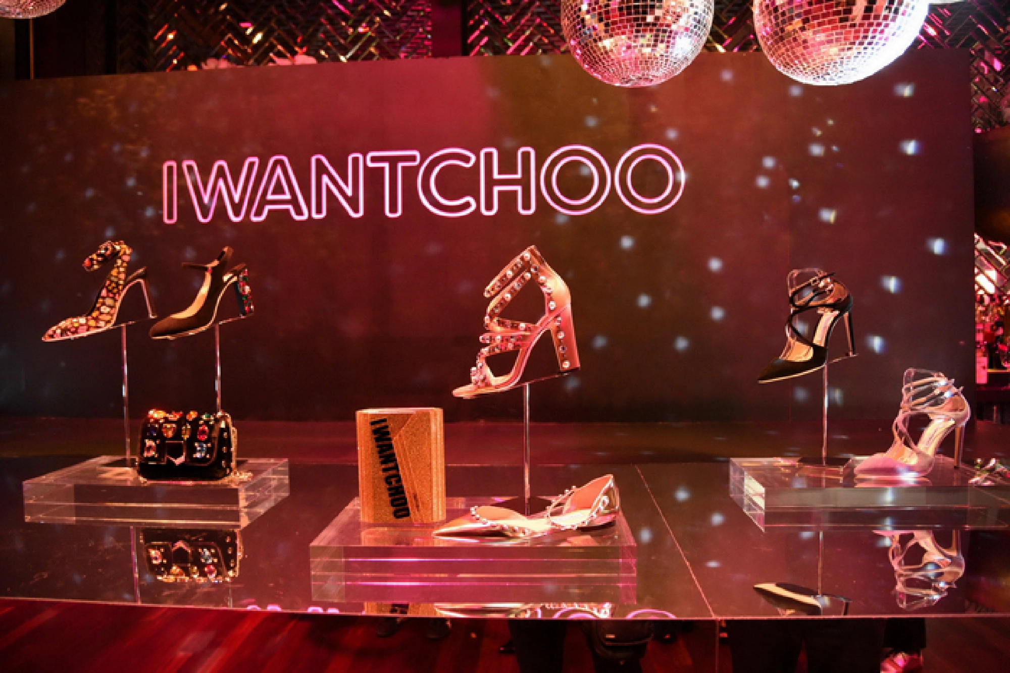 Choo goes a-Cruising