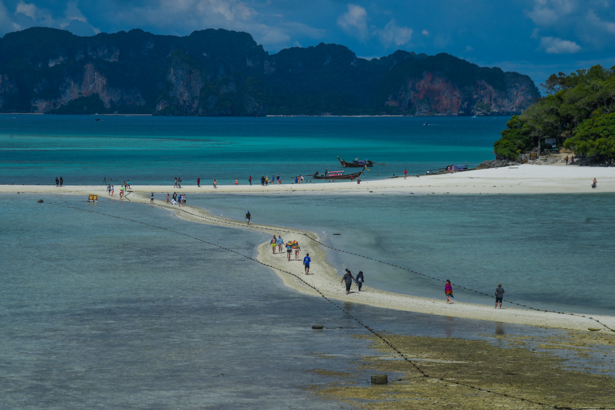 Culture Ministry launches the first Thailand Biennale 2018 in Krabi