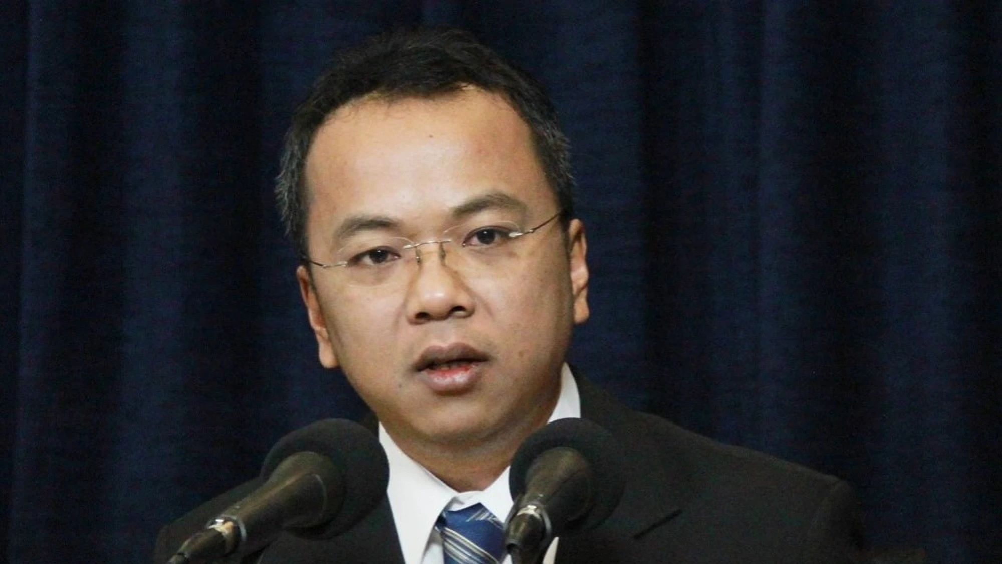 Political leaders agree to join discussions on reforms