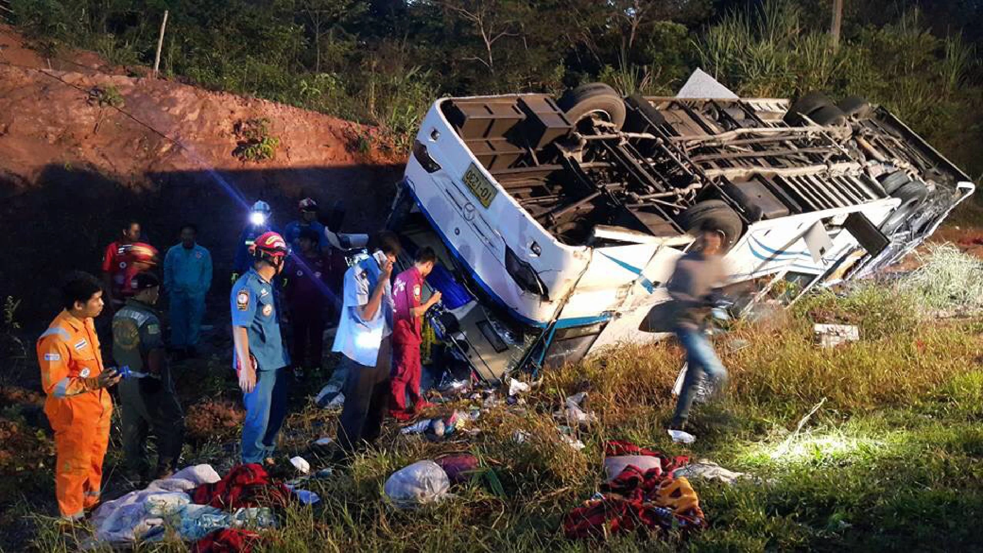 Driver missing after fatal bus crash