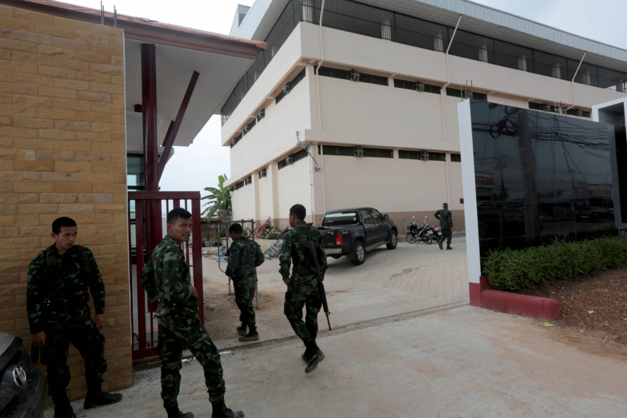 Uighur escape pressures cops