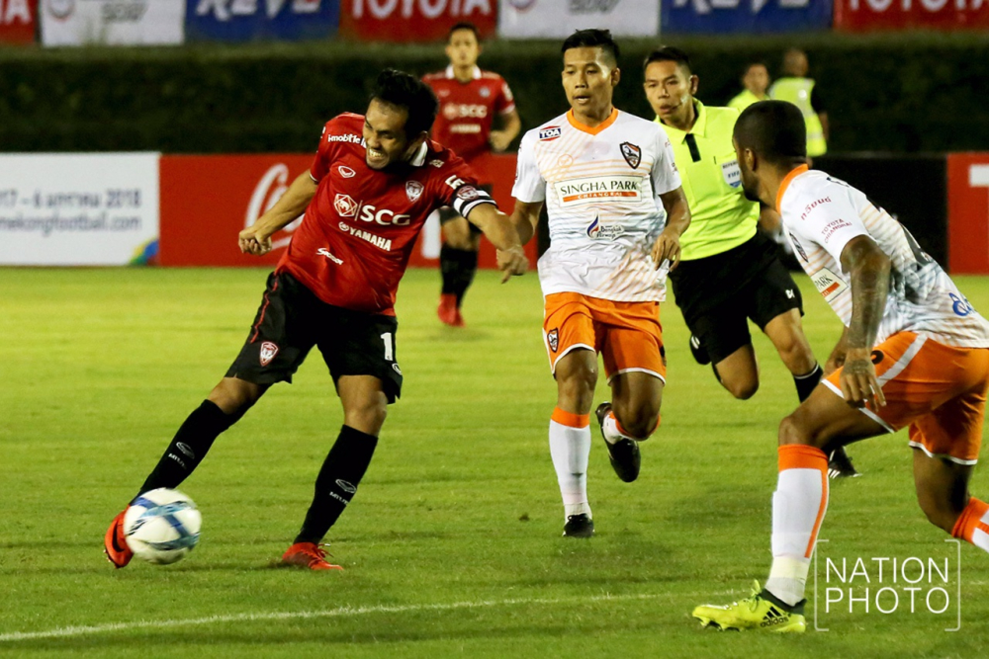 Muangthong win 2nd straight League Cup title