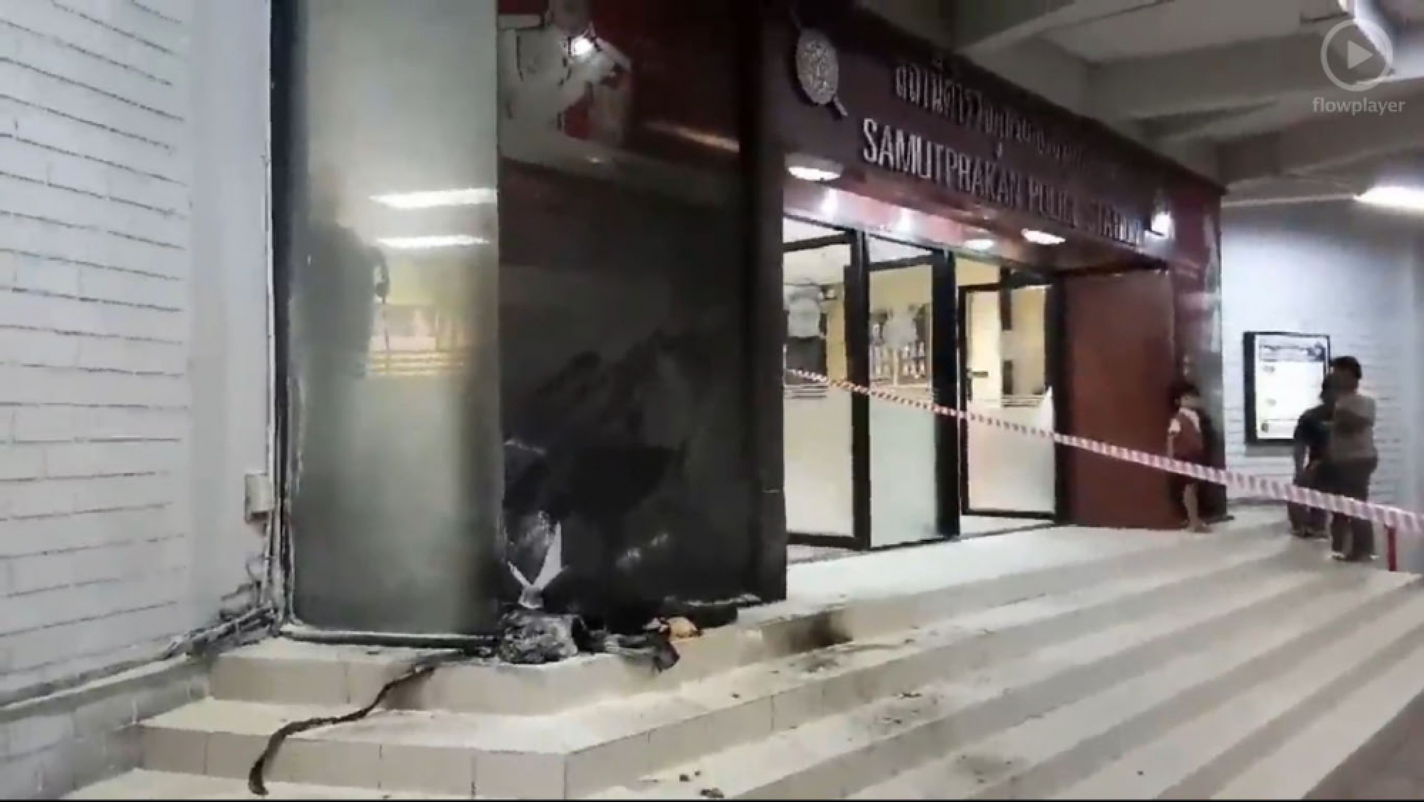 Man arrested for attacking police station