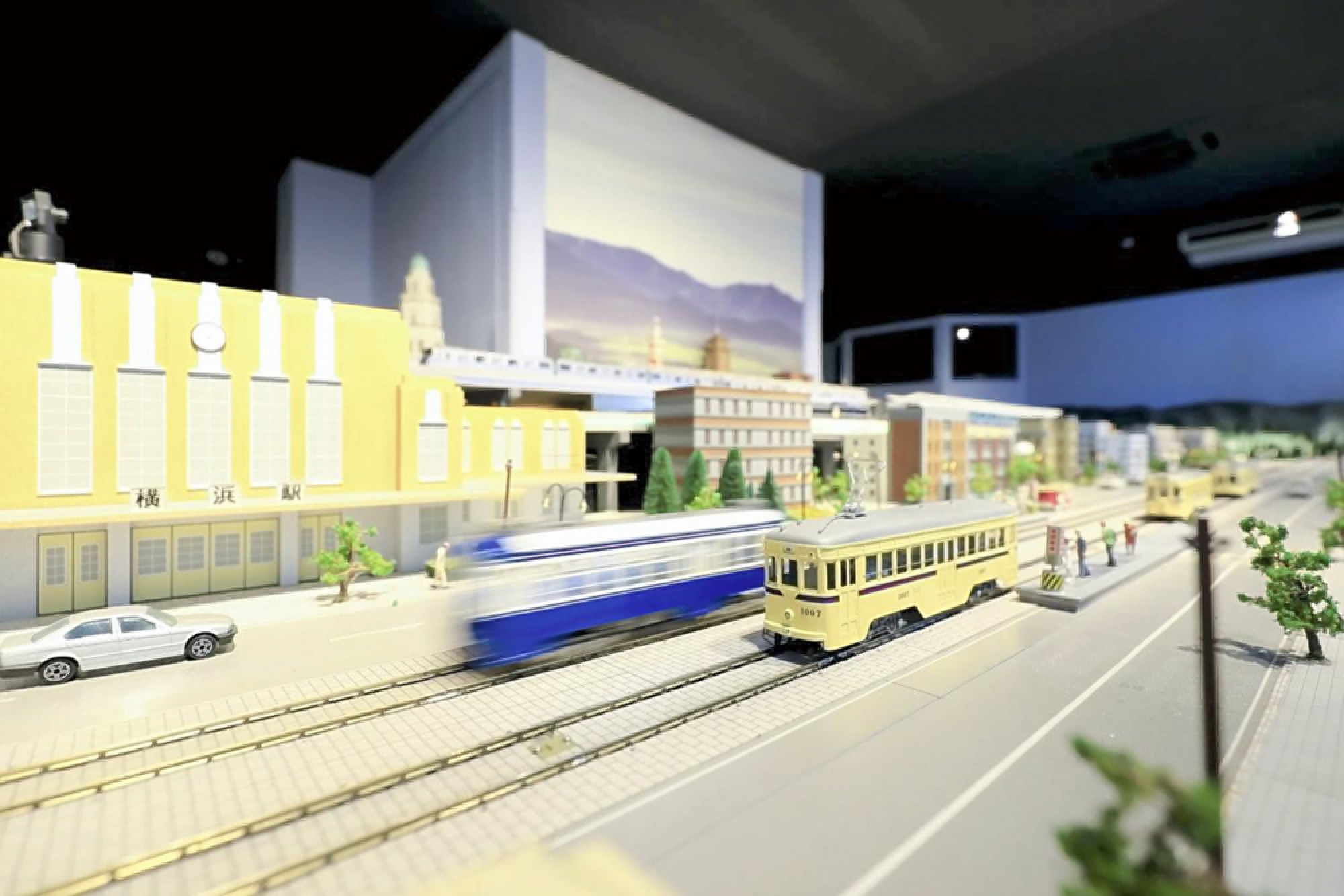 All aboard the Chin chin train