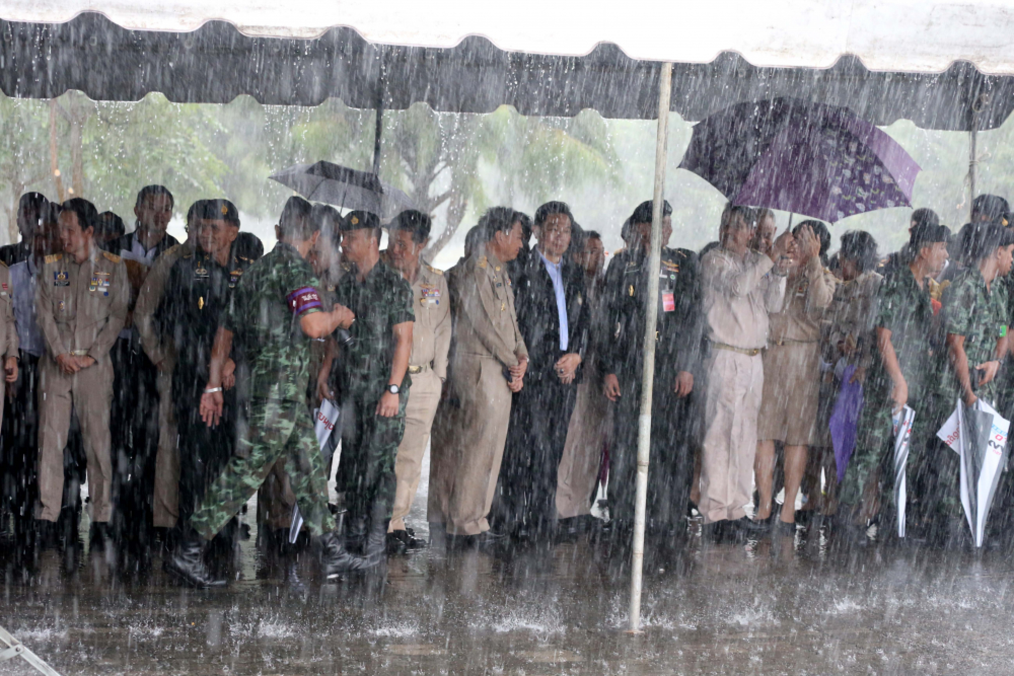PM in South  in bid to help tackle floods